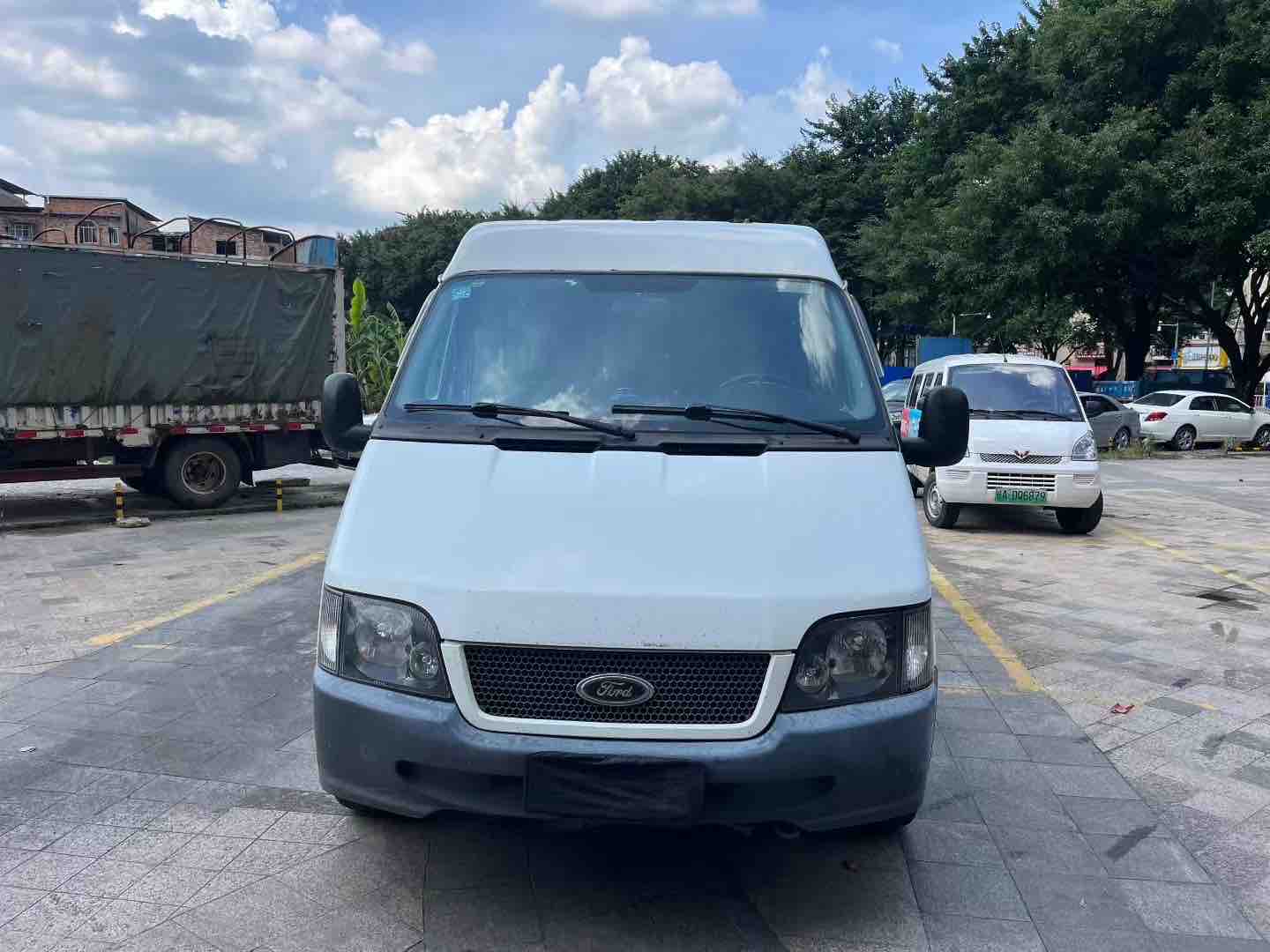 Ford Transit T8 2012 car image #2