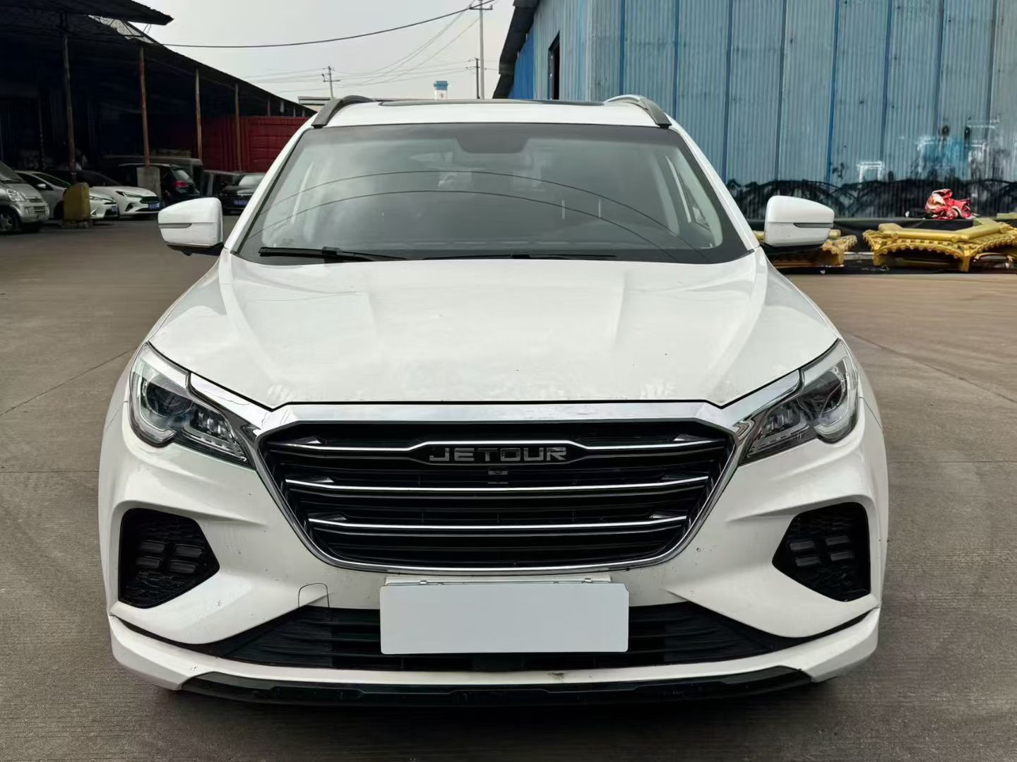 X70 2020 car image #2
