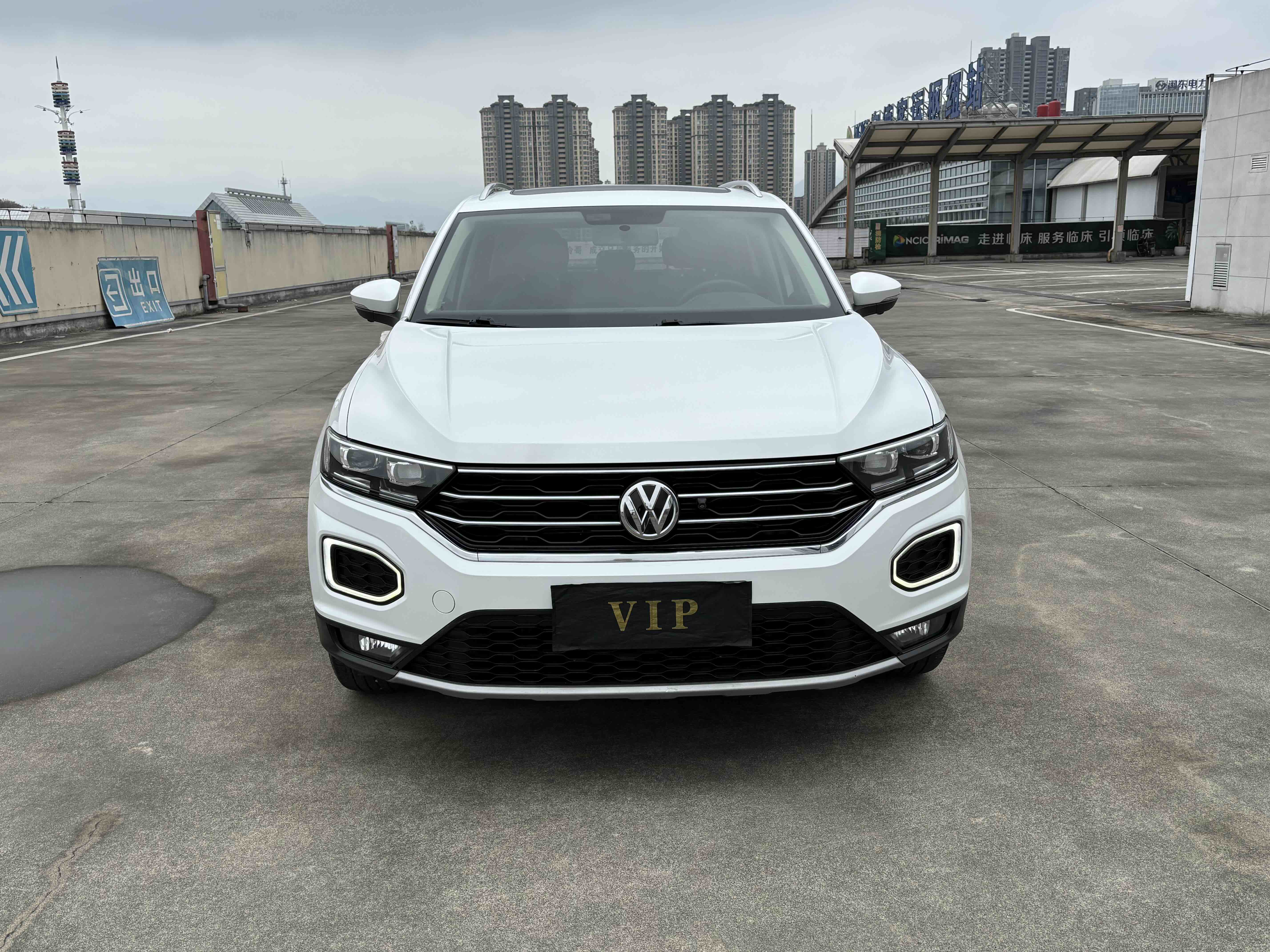 Volkswagen T-Roc 2020 #2 Volkswagen T-Roc 2020 car image #2