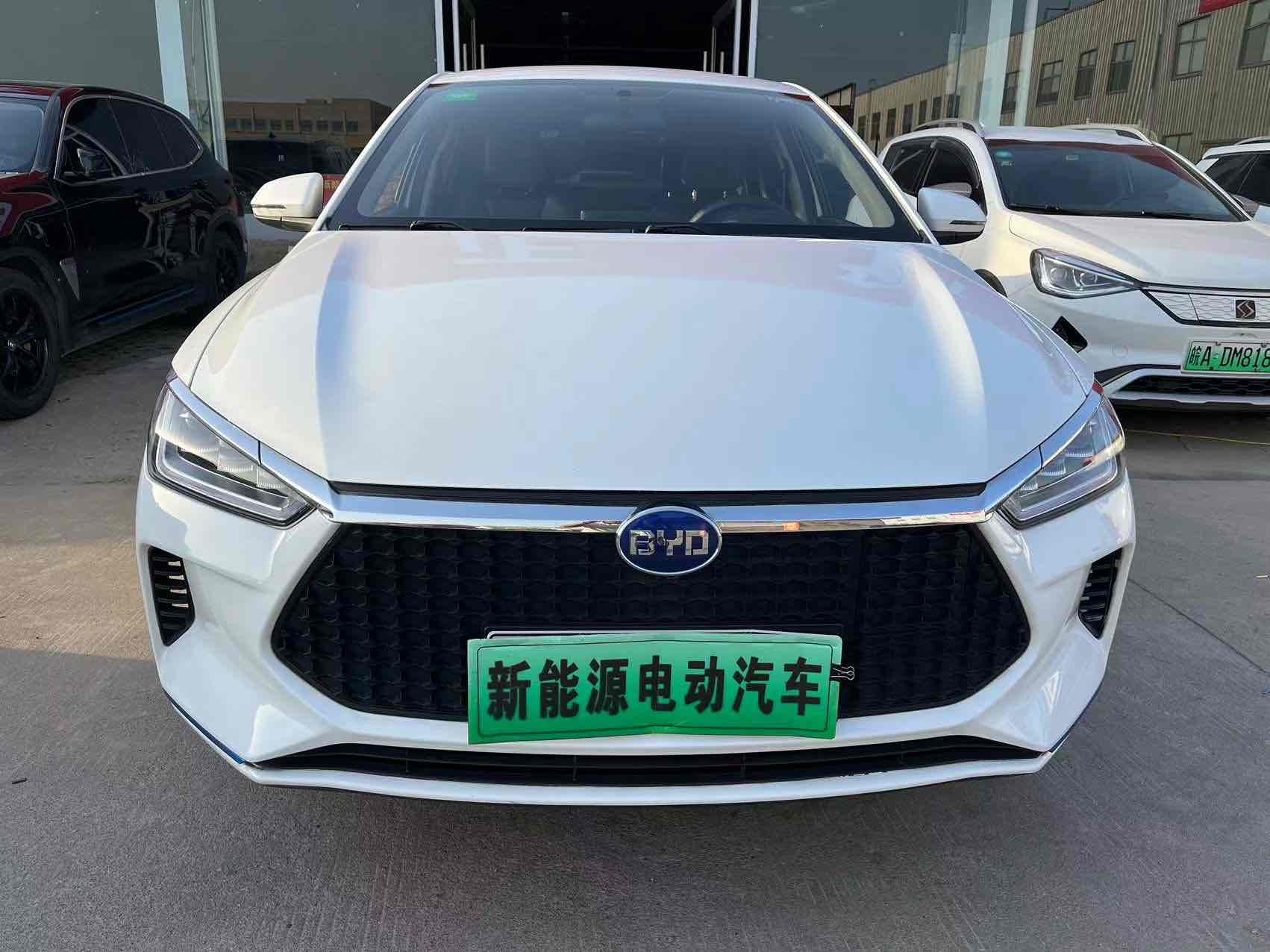 BYD e3 2021 #2 BYD e3 2021 car image #2