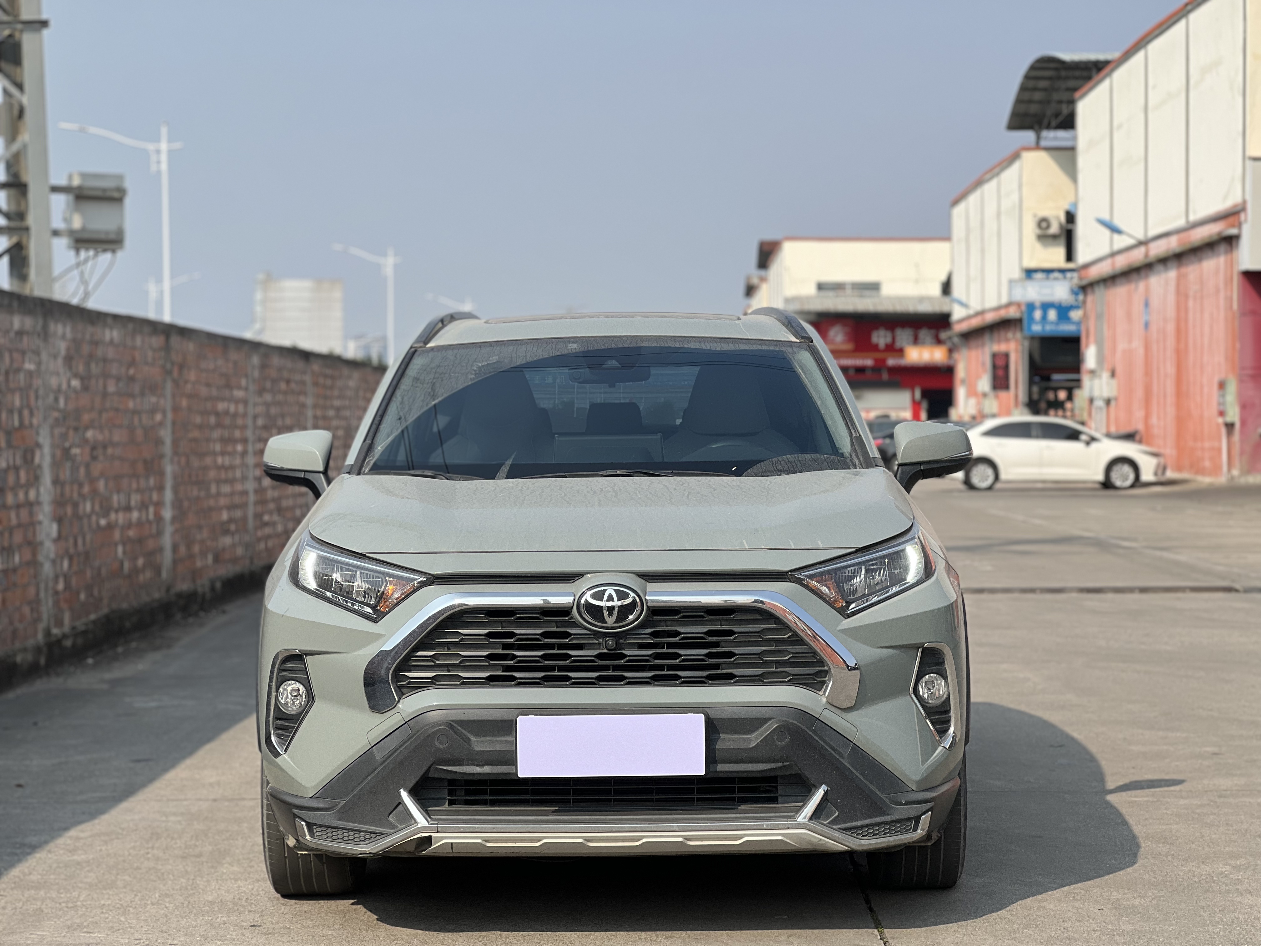 Toyota RAV4 2020 car image #2