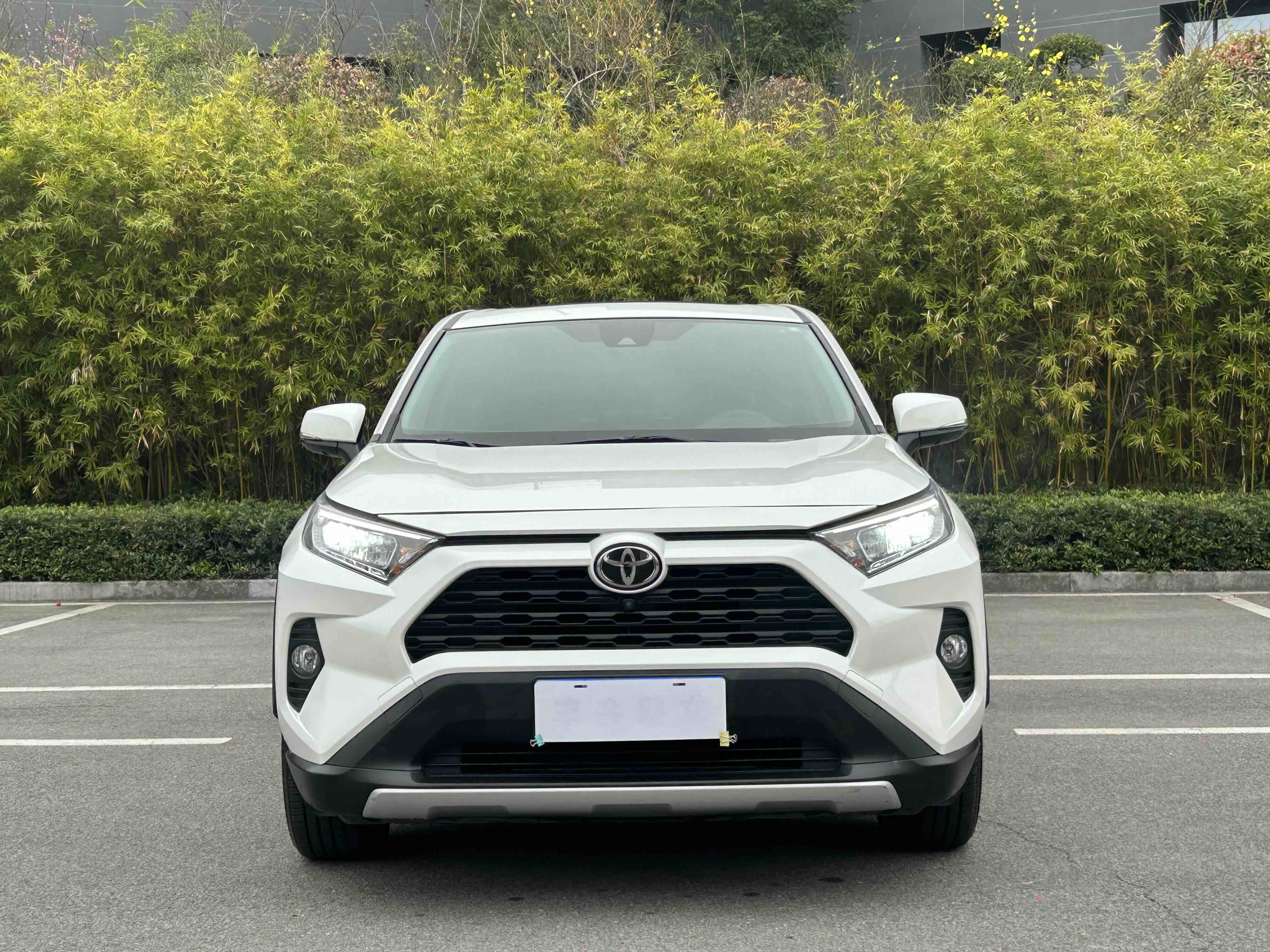 Toyota RAV4 2020 #2 Toyota RAV4 2020 car image #2