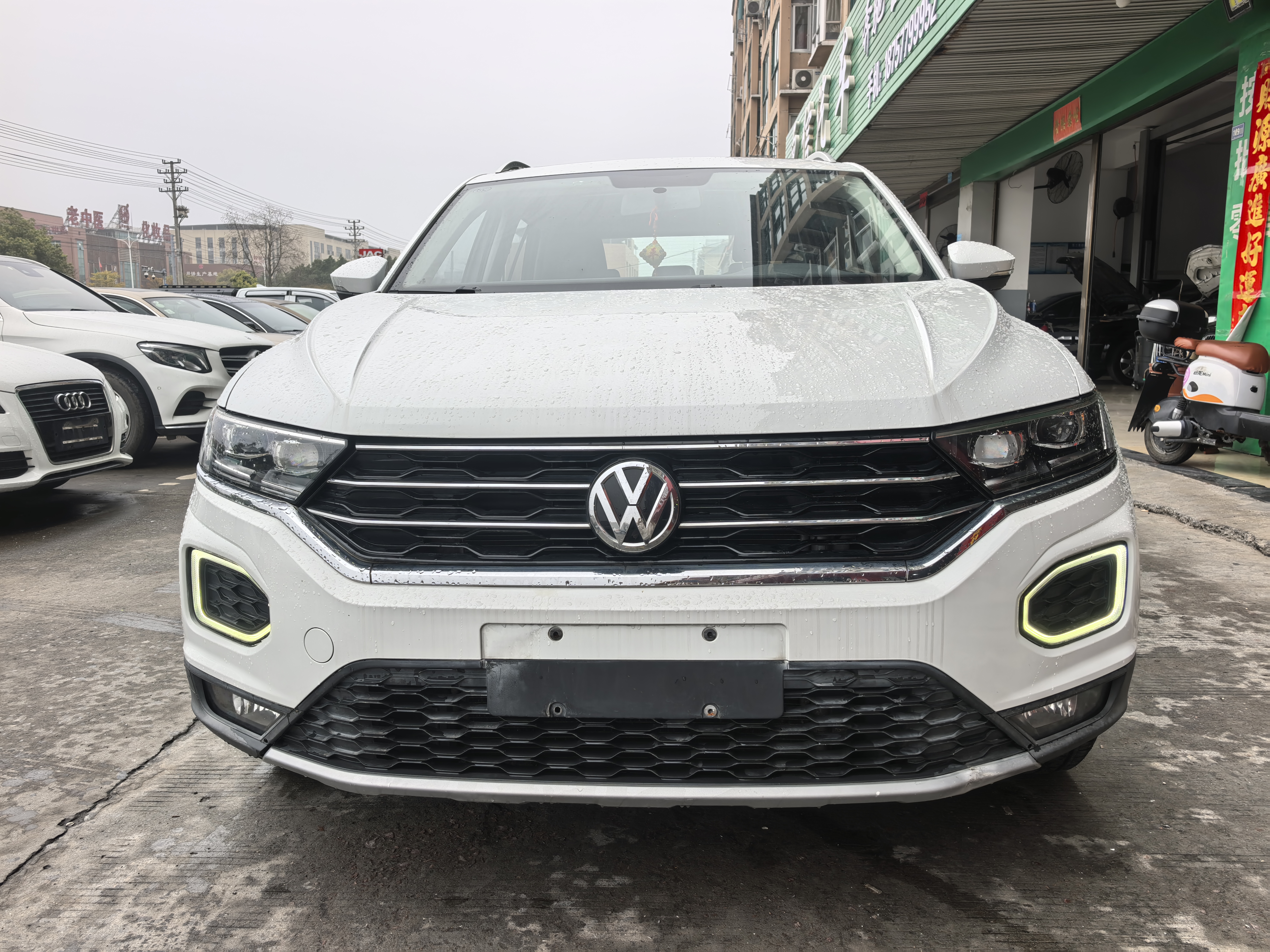 T-Roc 2020 car image #2