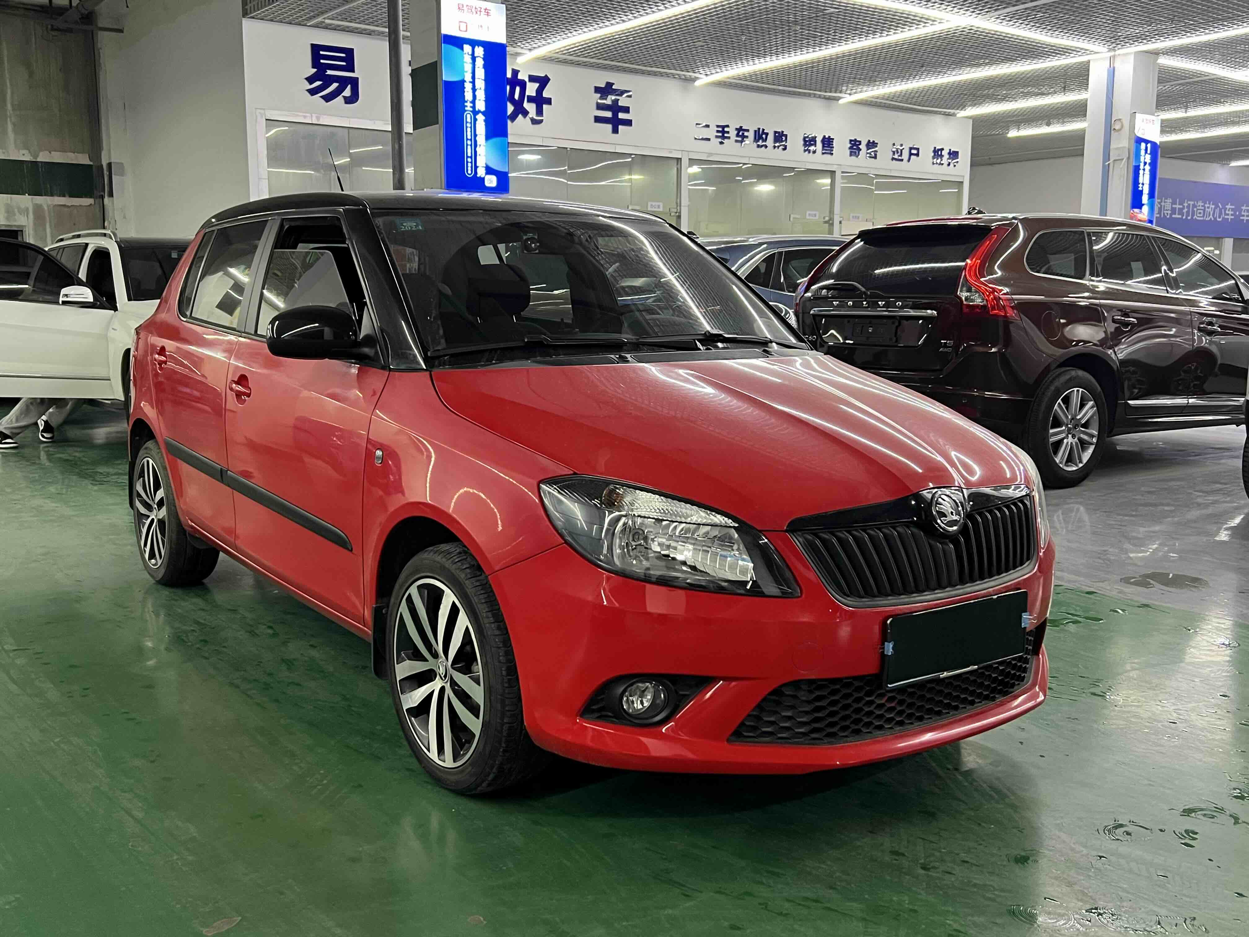 Skoda Fabia 2014 car image #2