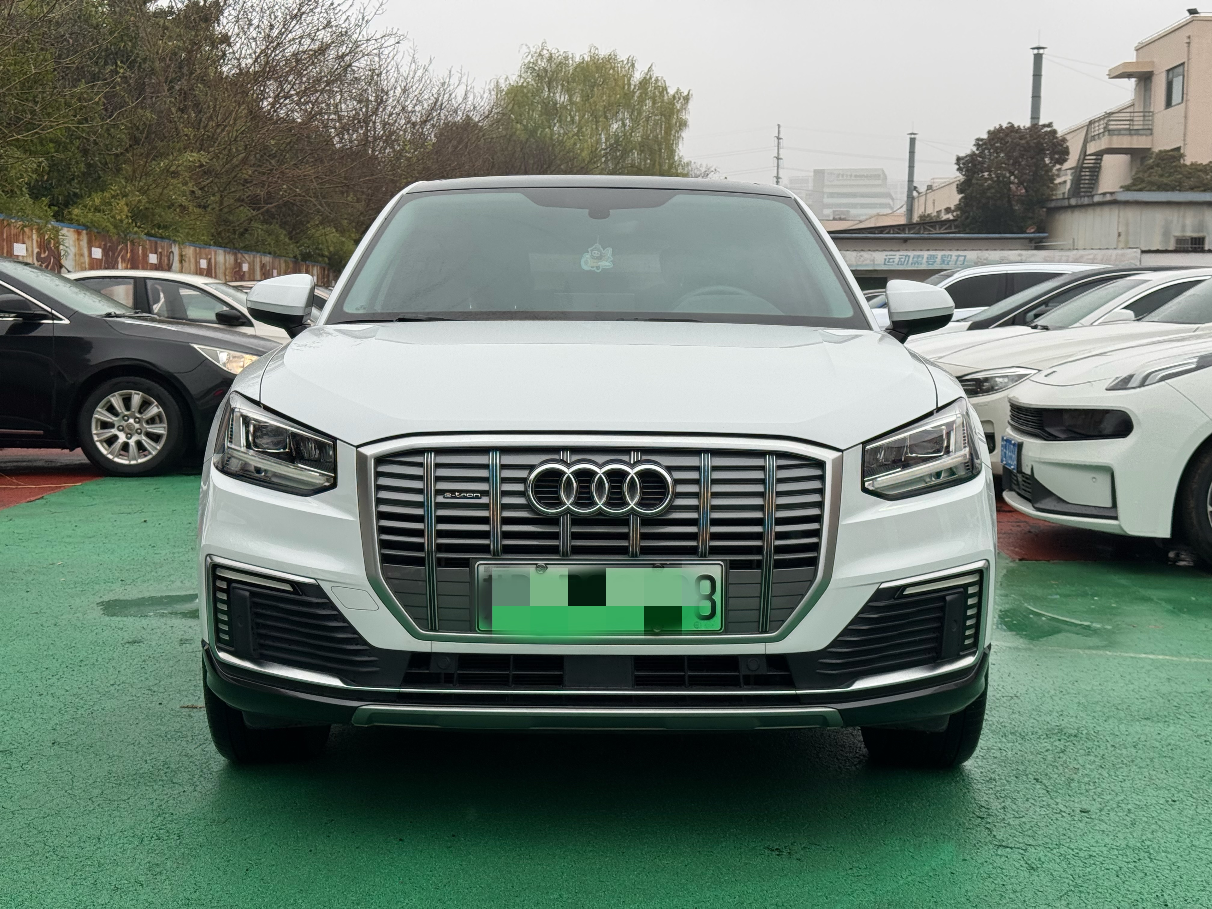 Q2L e-tron 2021 #2 Q2L e-tron 2021 car image #2