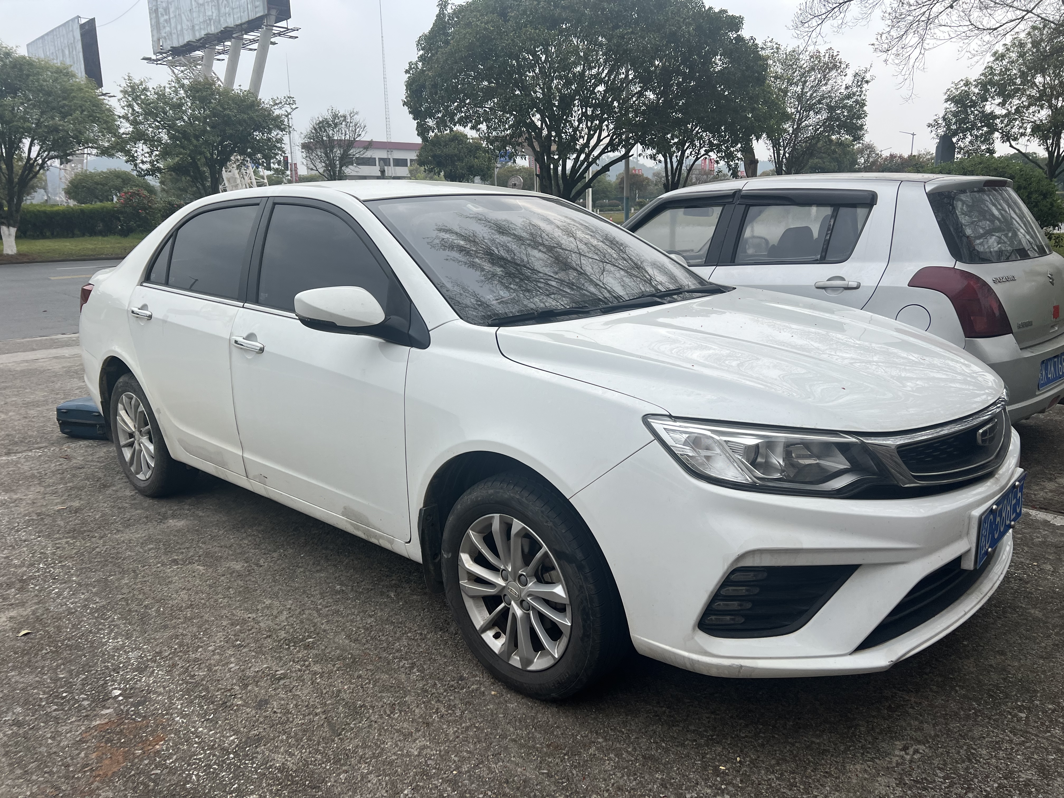 GEELY Vision 2021 imagem de carro #2