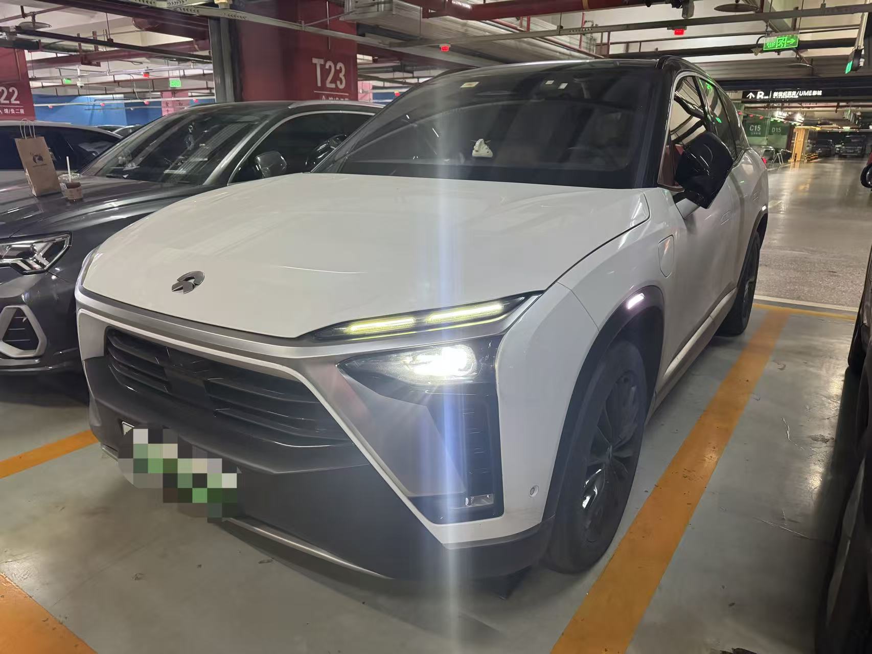 NIO ES8 2021 #2 NIO ES8 2021 car image #2