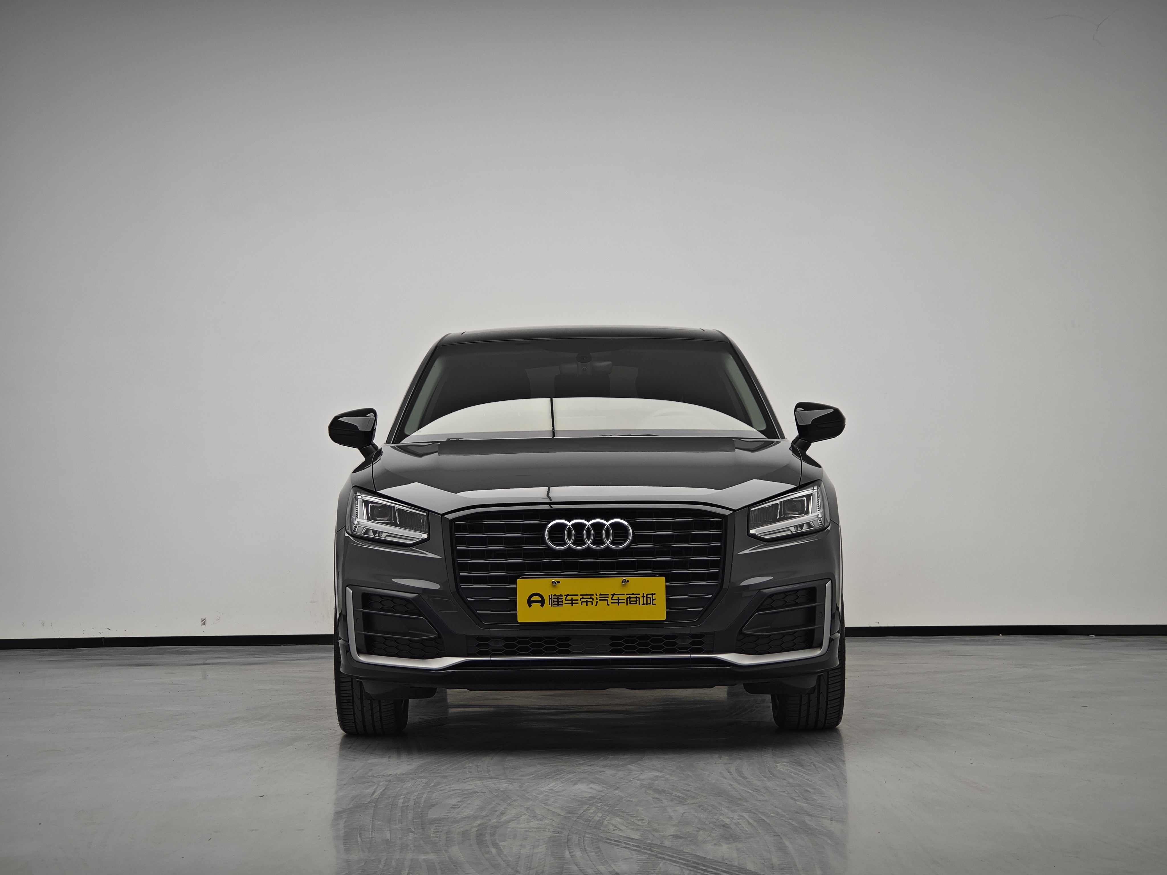 Q2L 2020 car image #2