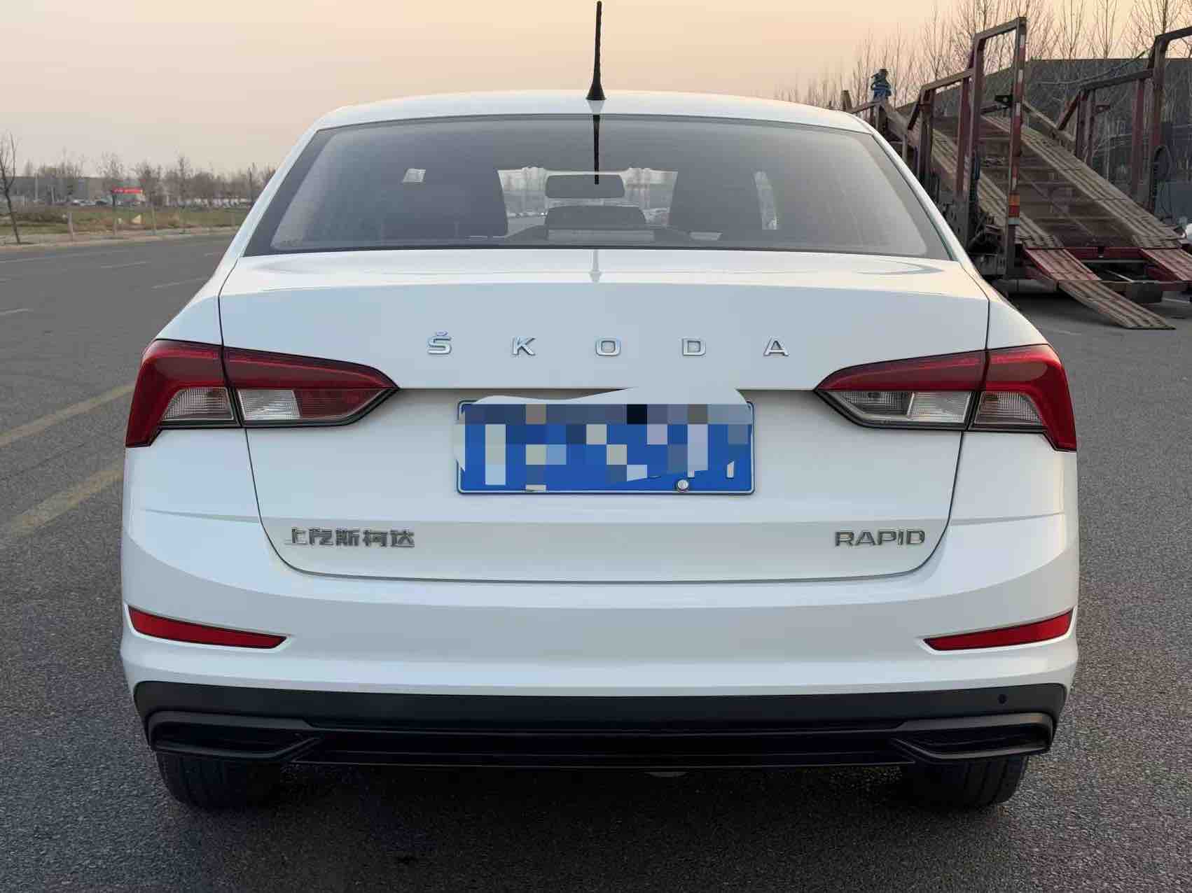 Skoda Rapid 2021 immagine di auto #2