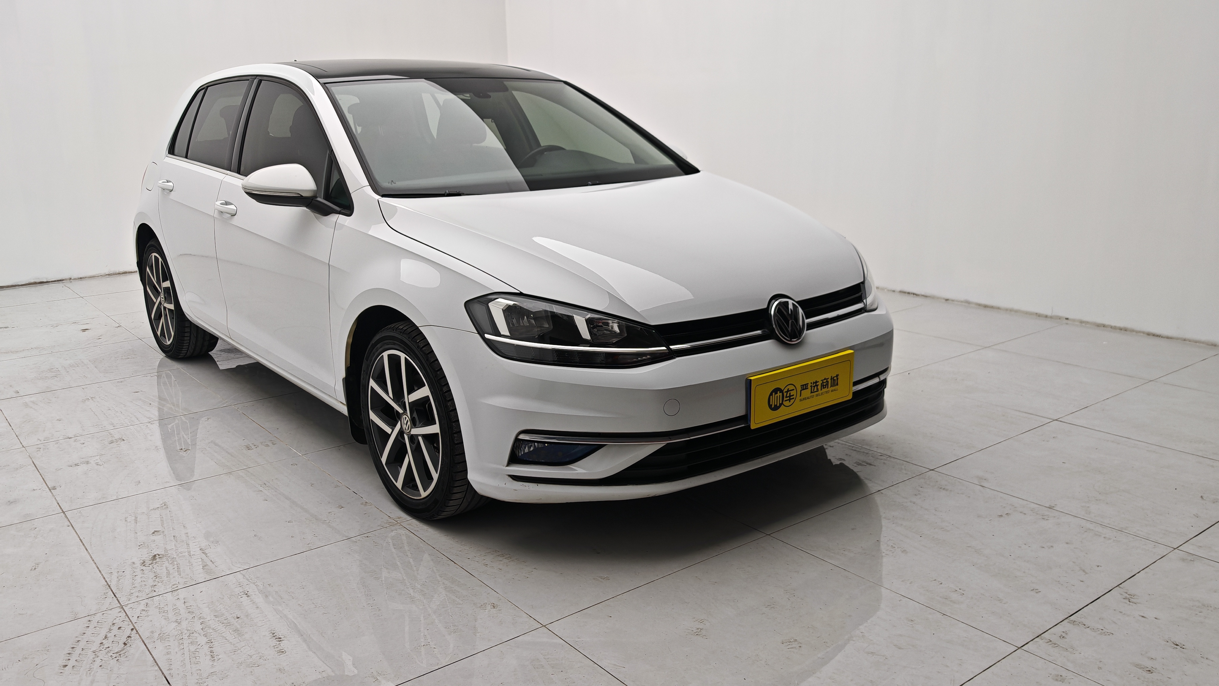 Volkswagen Golf 2020 изображение автомобиля #2