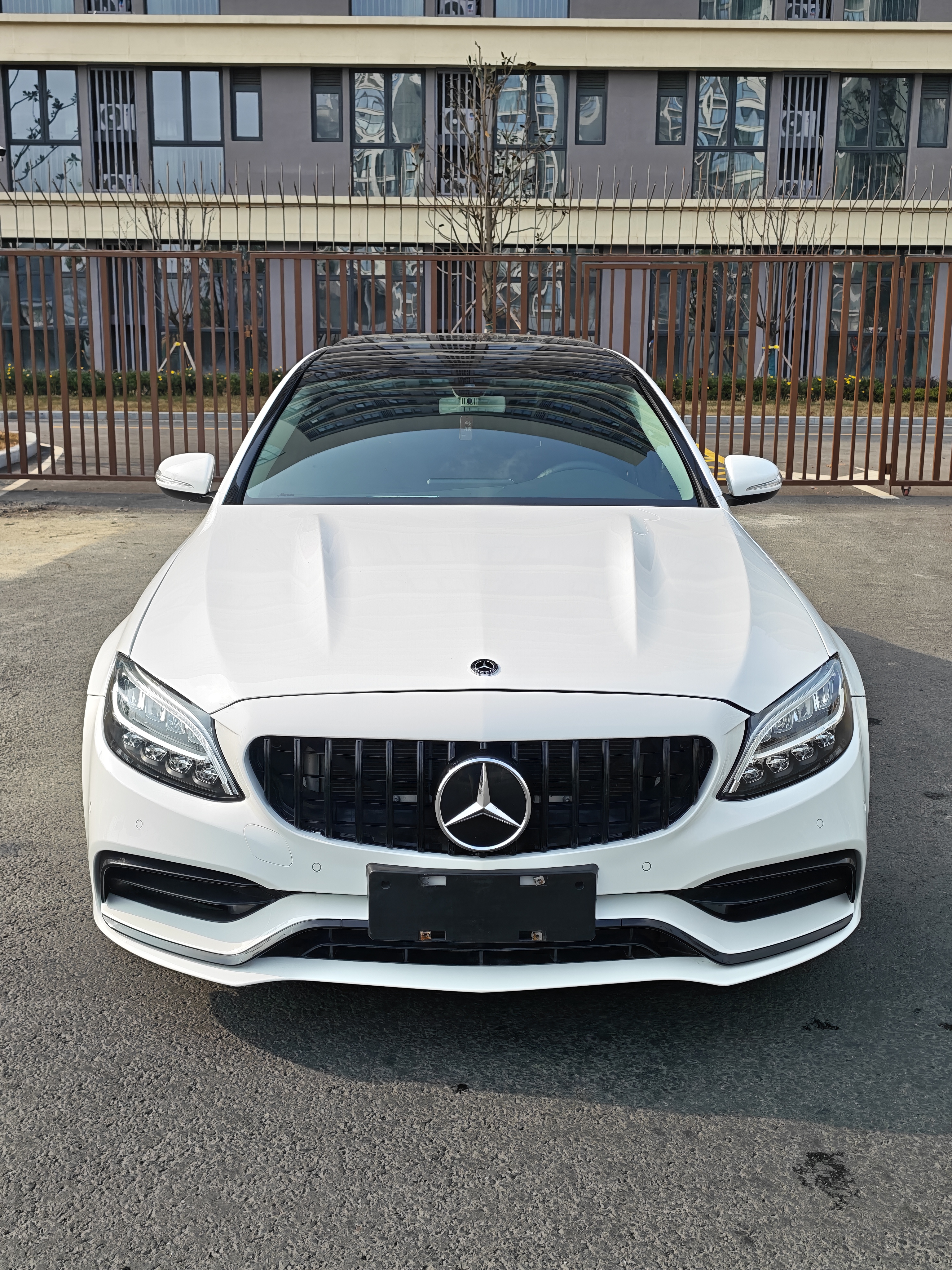 Mercedes-Benz C Class 2020 car image #2