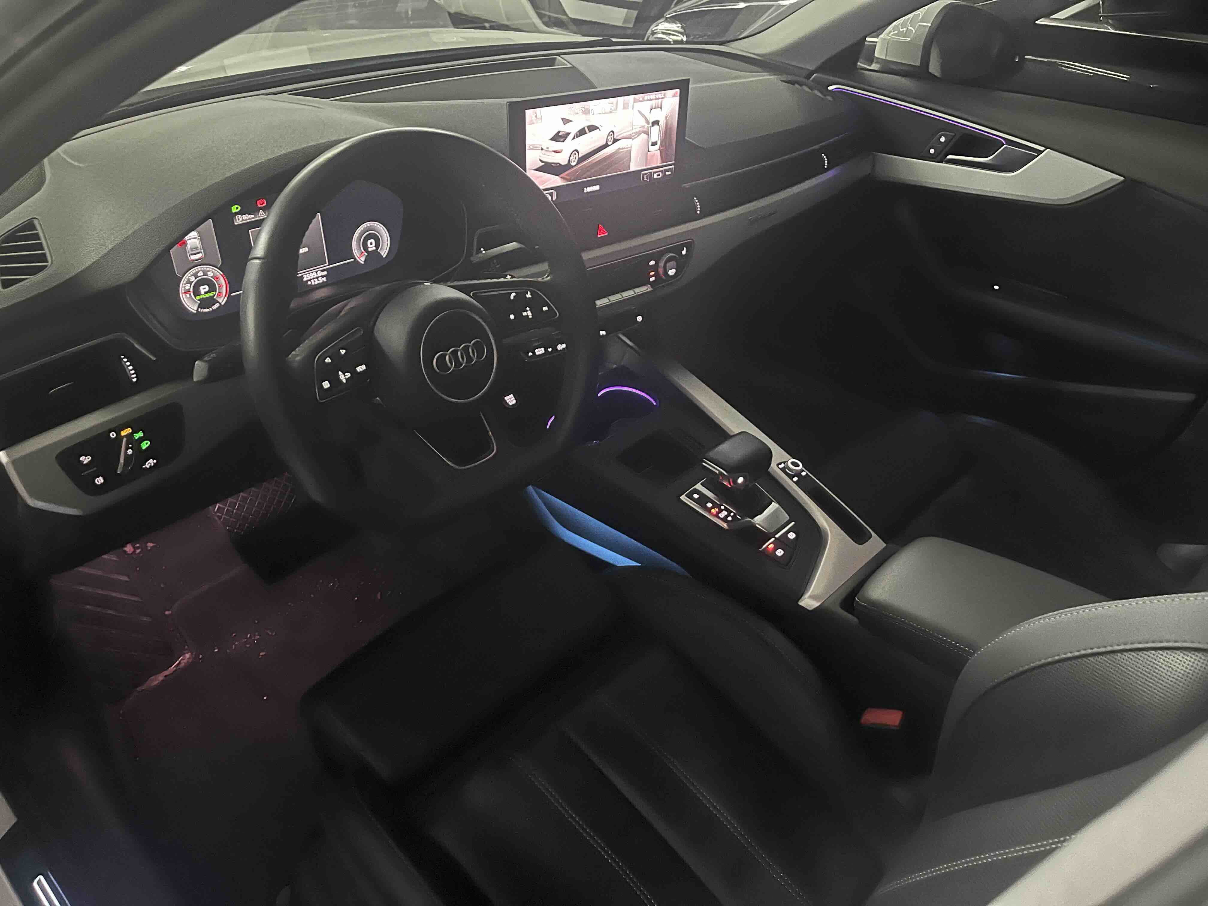 Audi A4L 2021 car image #2