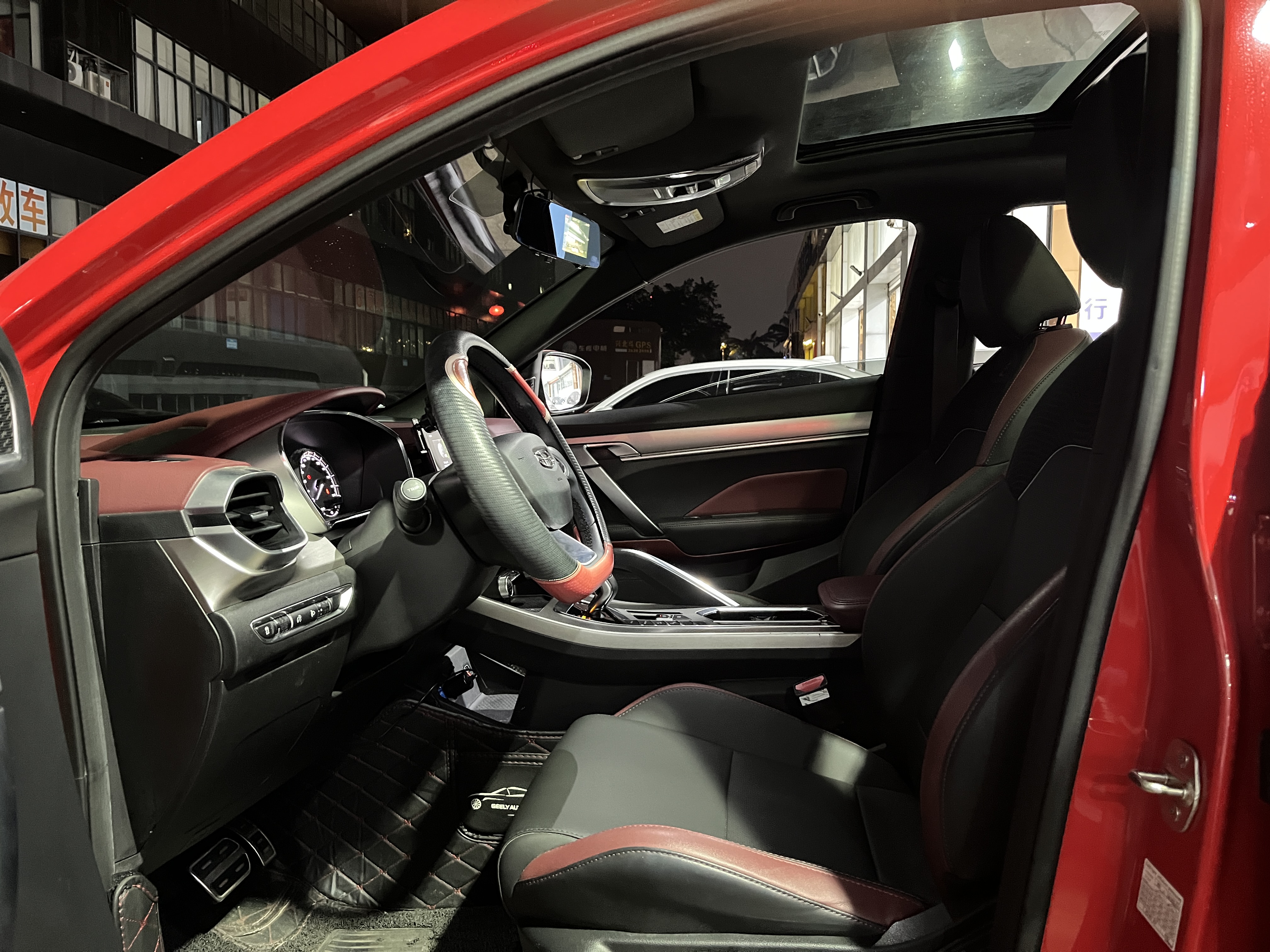 GEELY Coolray 2020 car image #2