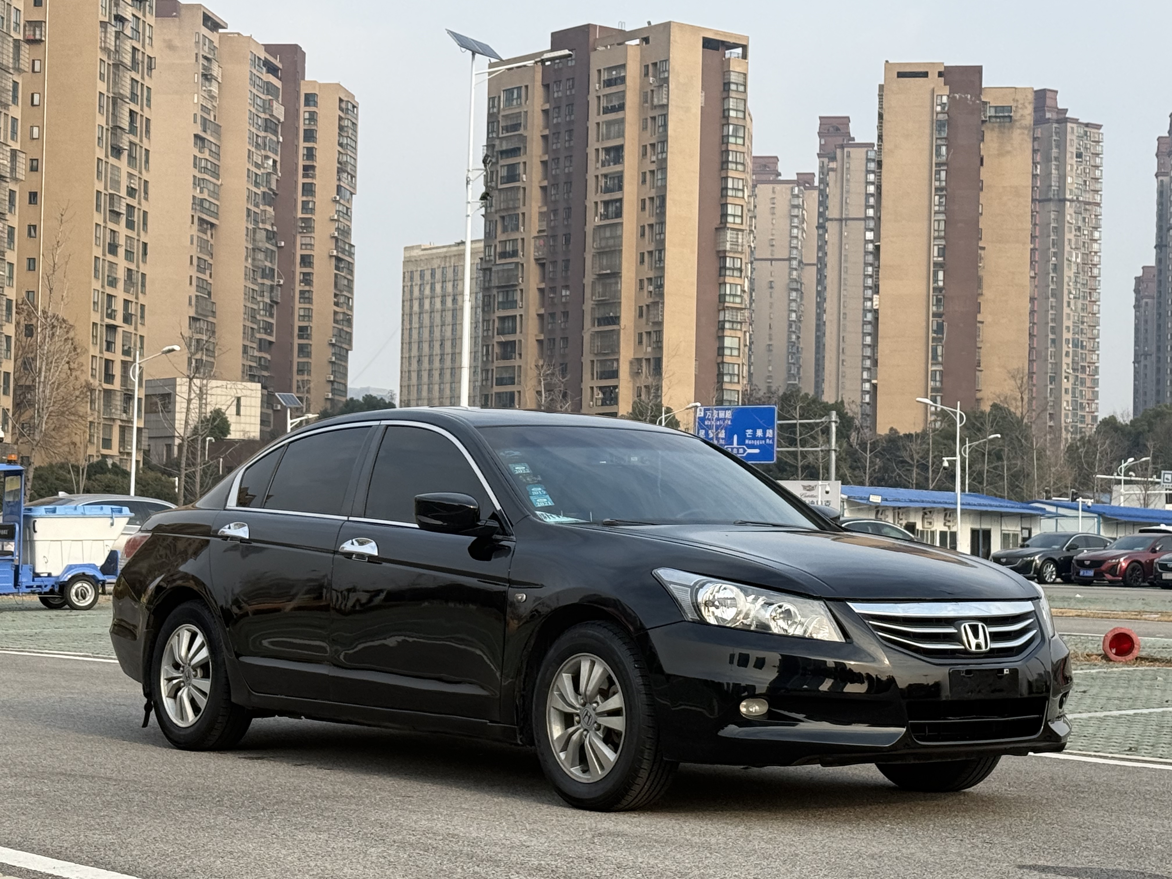 Honda Accord 2011 car image #2