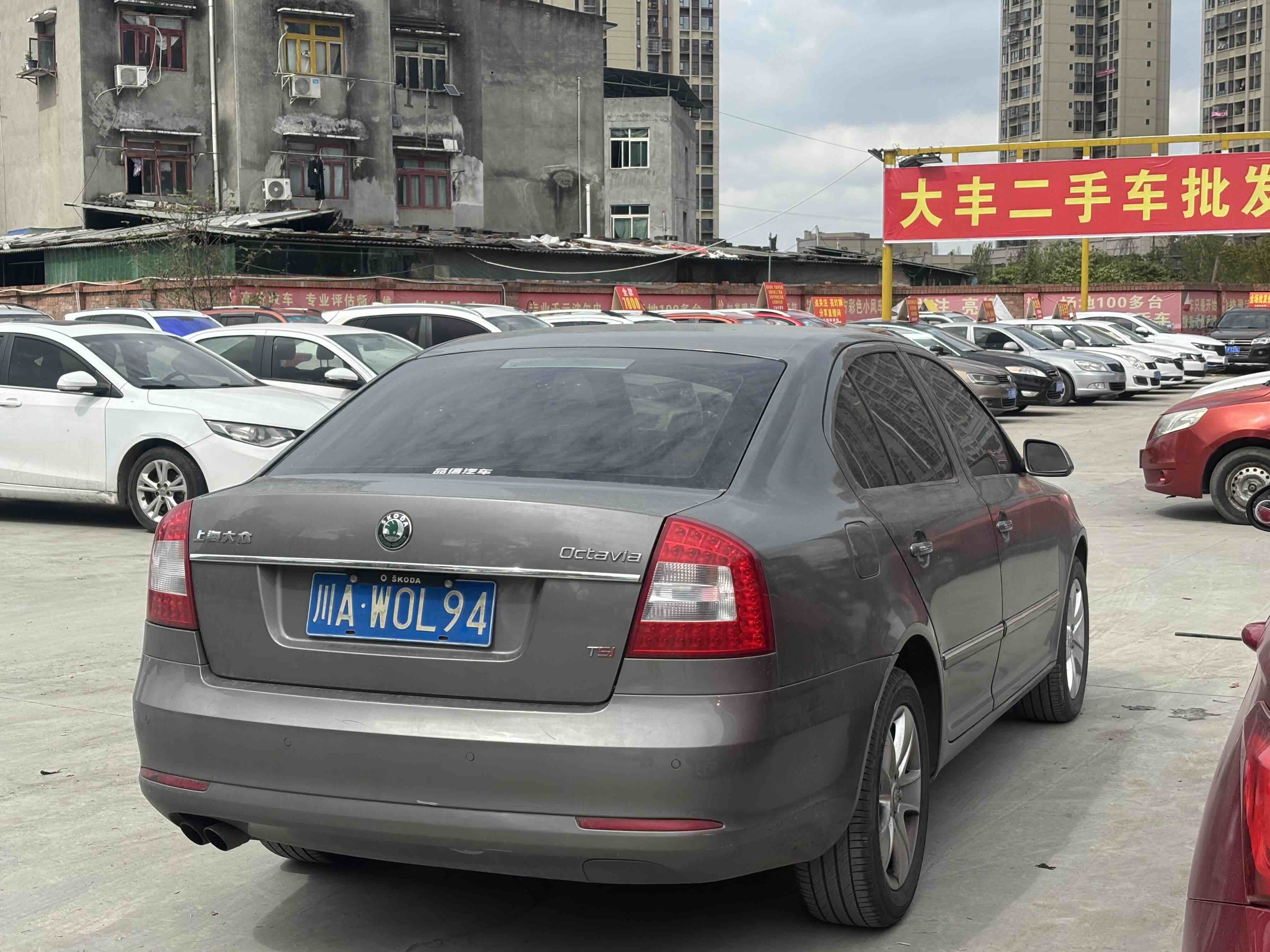 Skoda Octavia 2012 car image #2