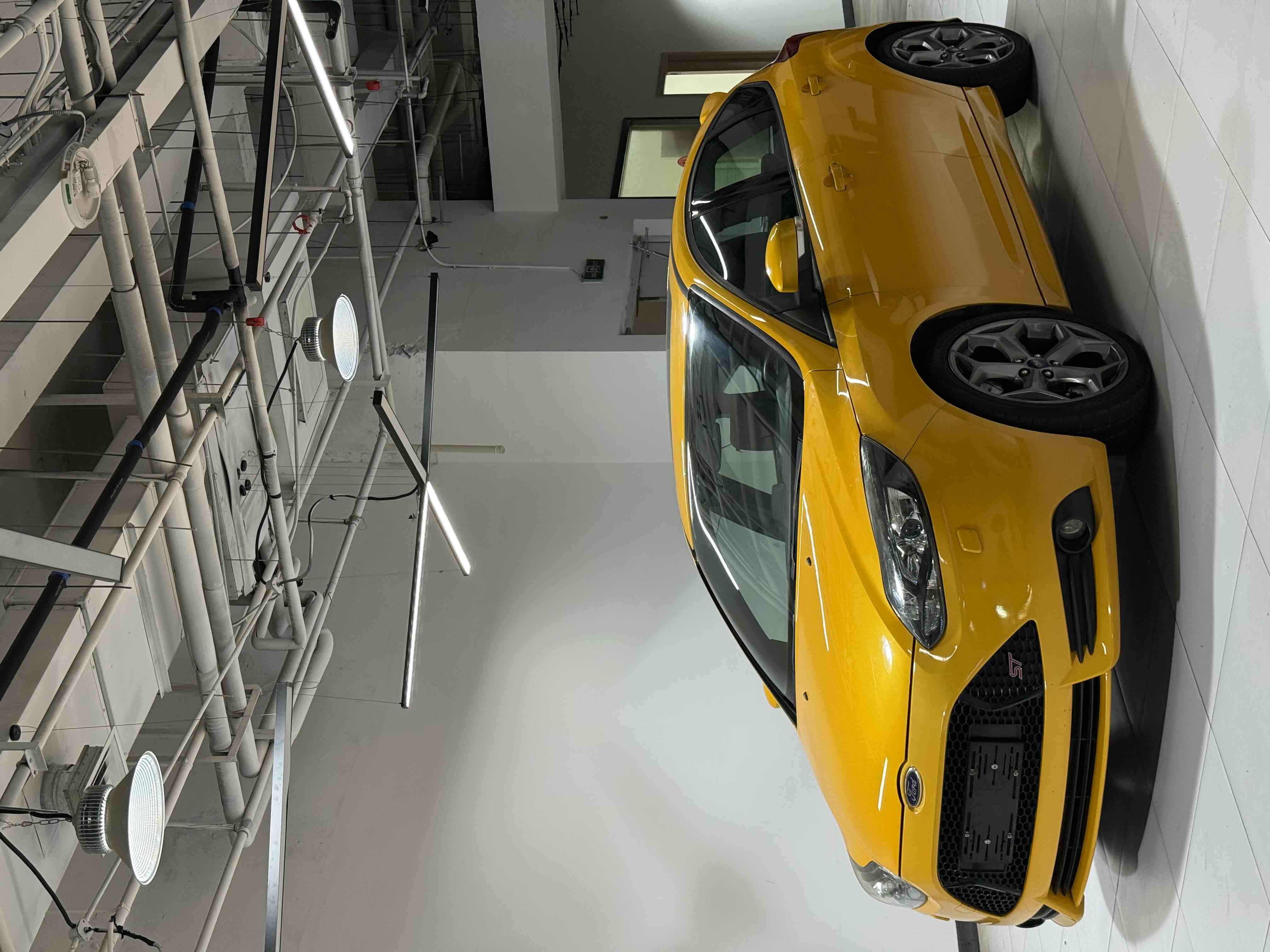 Ford Focus (Imported) 2013 صورة سيارة #2