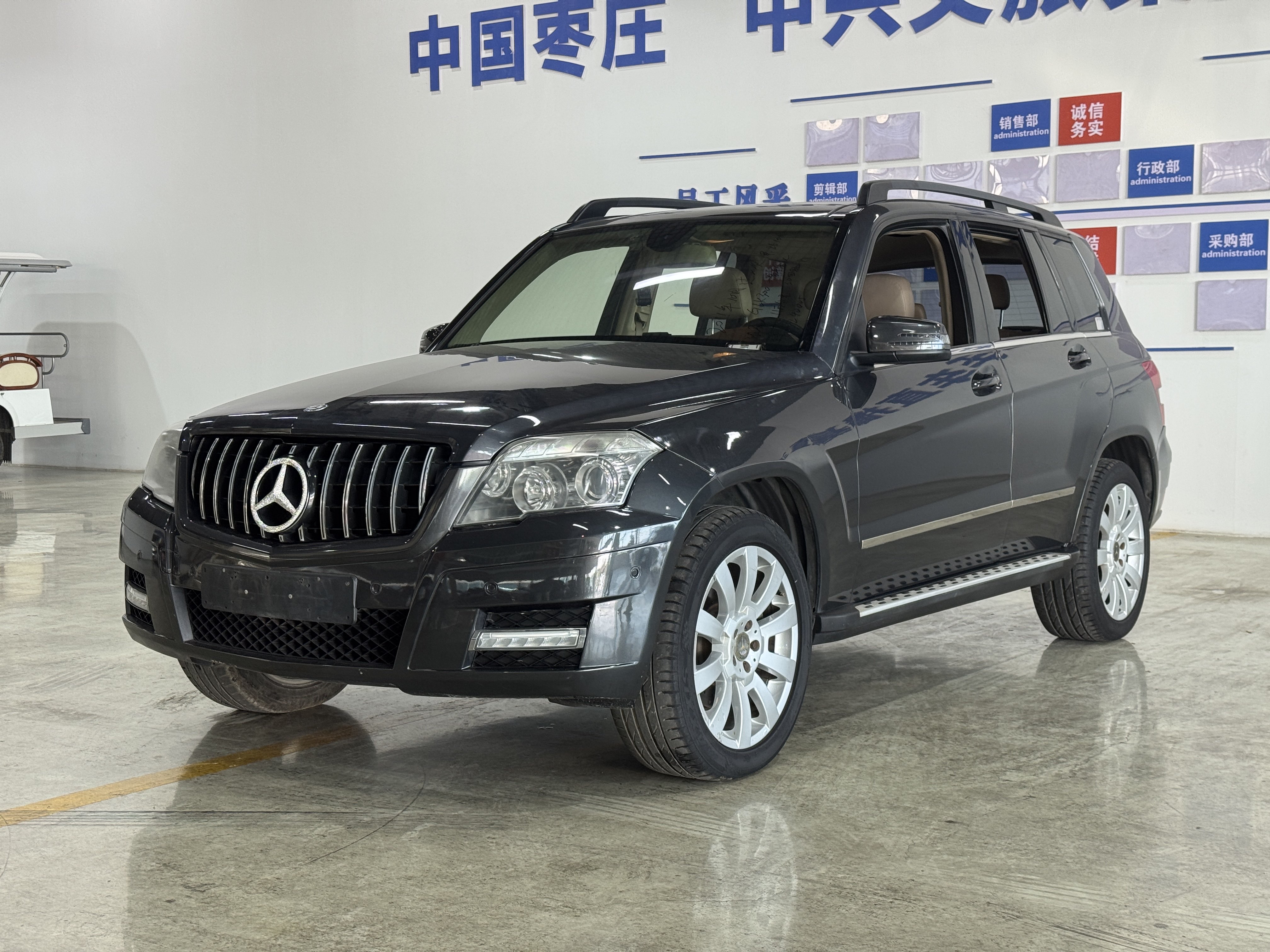 Mercedes-Benz GLK Class (Imported) 2011 immagine di auto #2