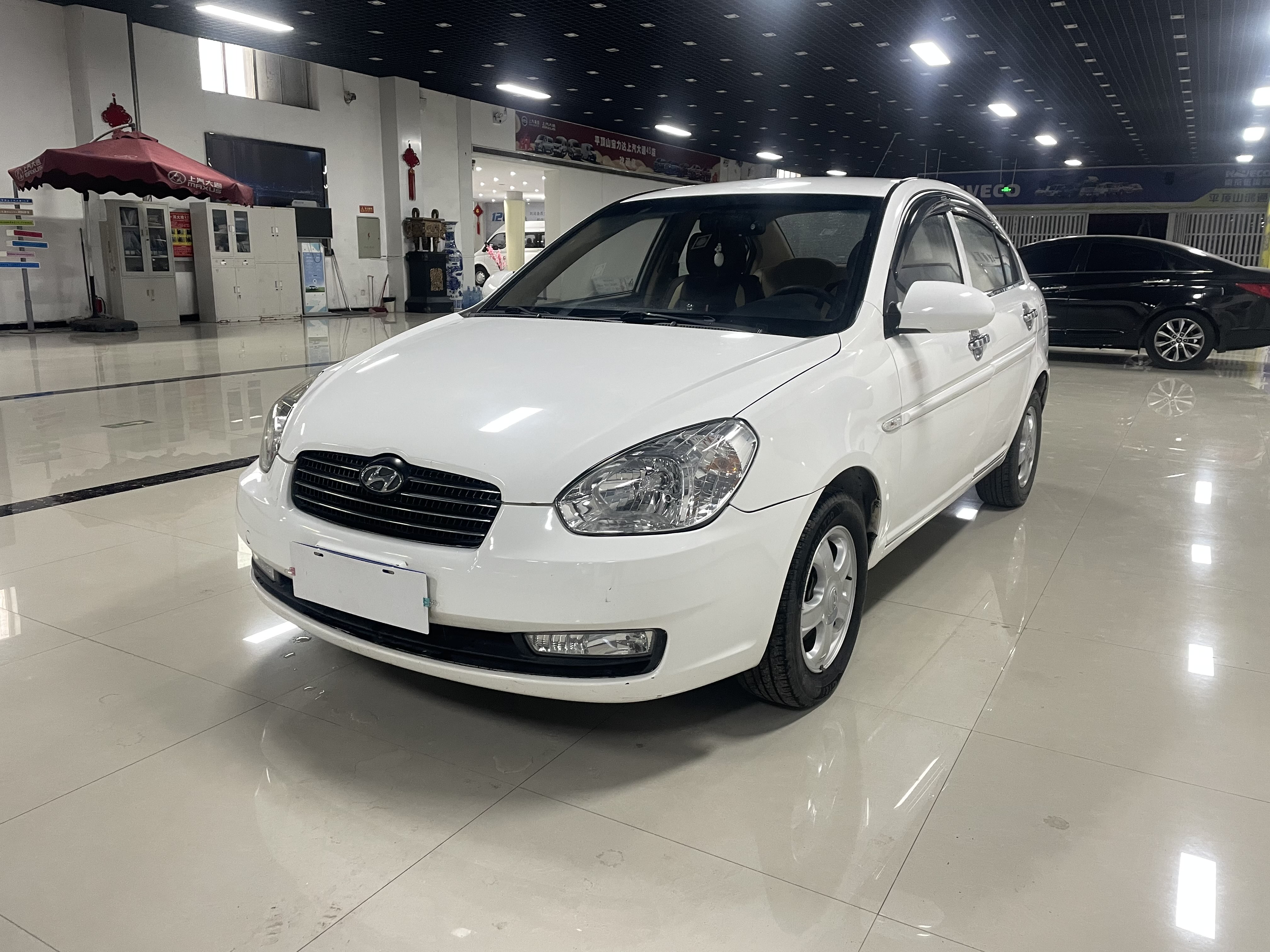 Hyundai Accent 2010 #2 Hyundai Accent 2010 car image #2