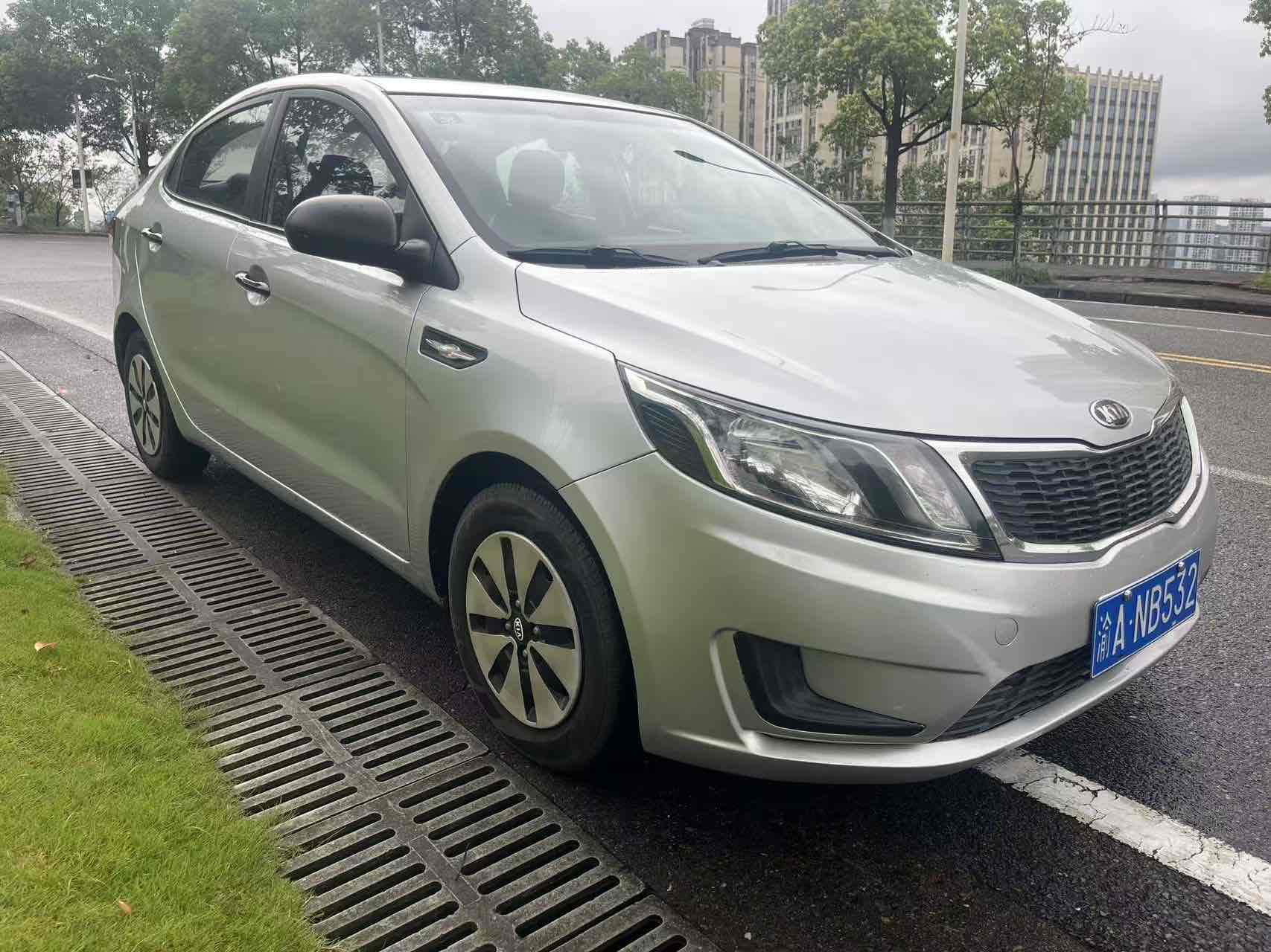 起亚 起亚K2 2014 汽车图片 #2