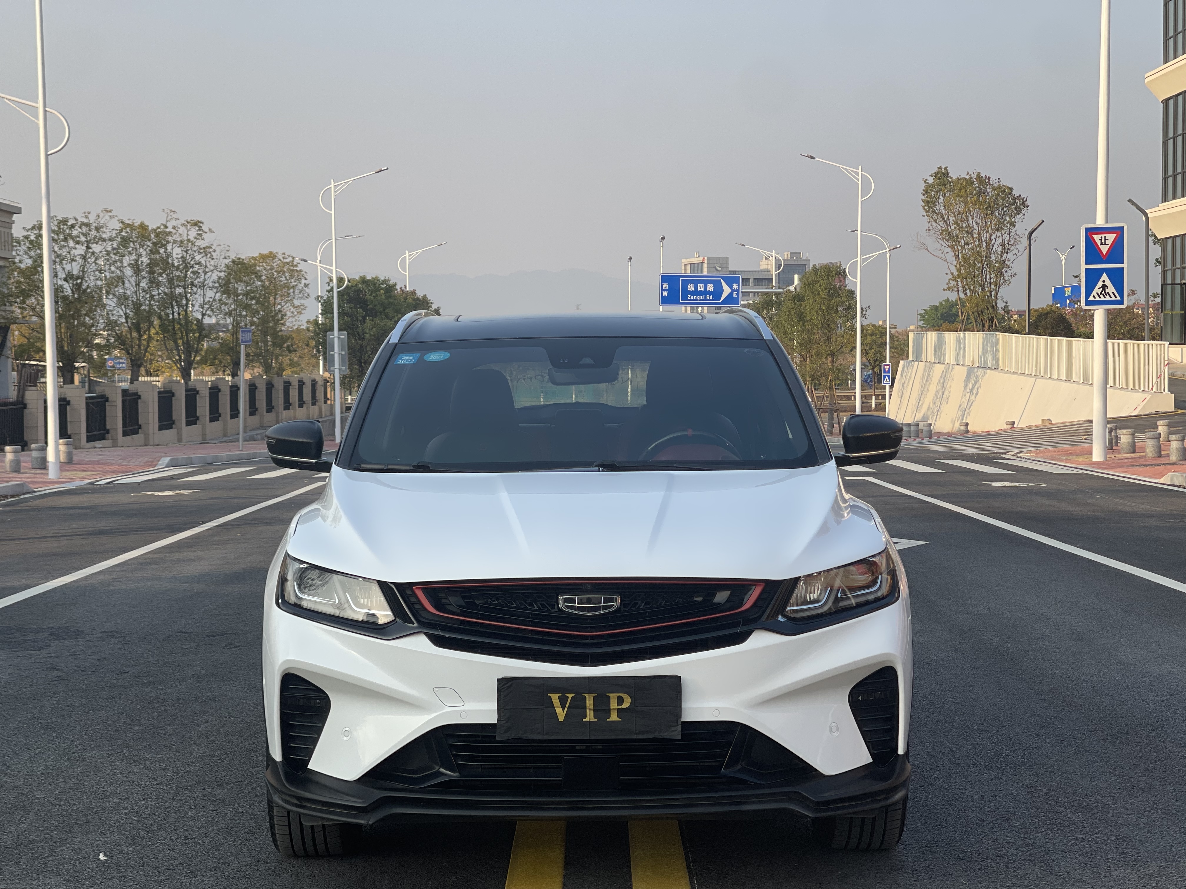 GEELY Coolray 2020 #2 GEELY Coolray 2020 car image #2