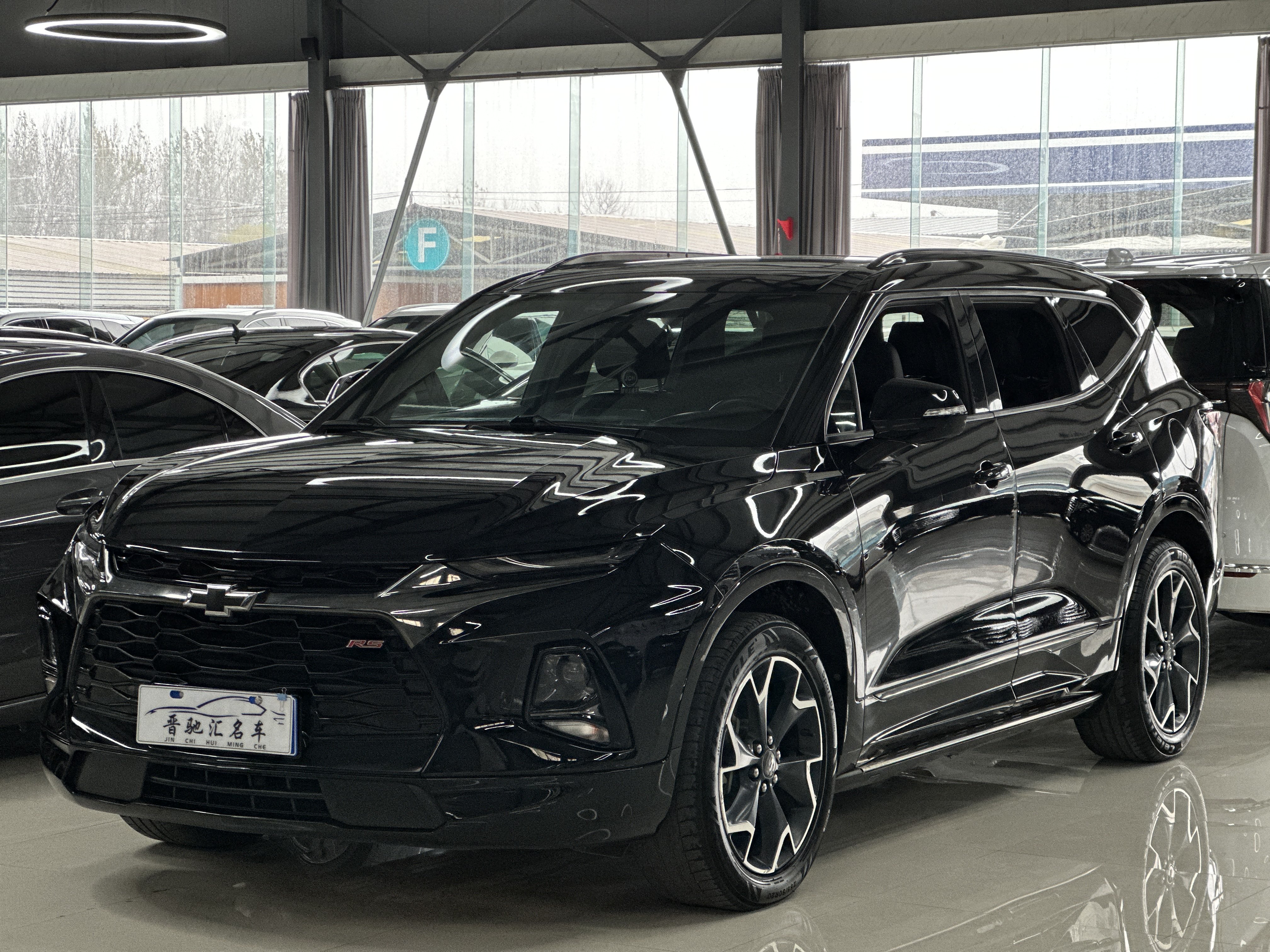 Chevrolet Blazer 2021 car image #2