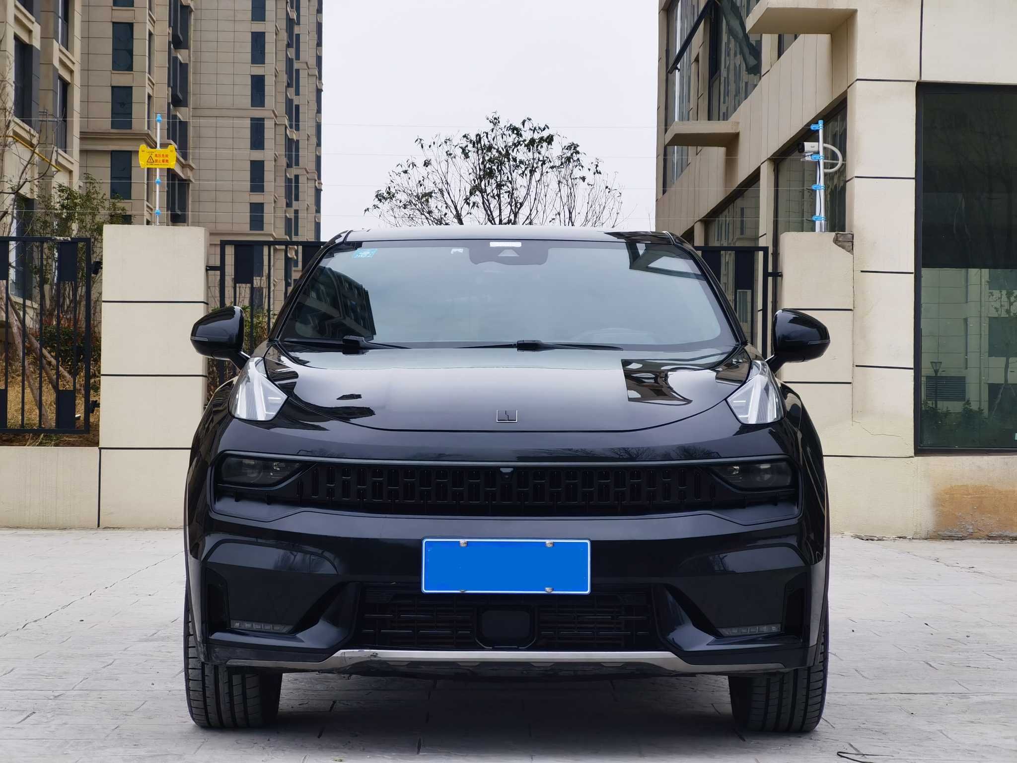 Lynk & Co 05 2020 car image #2