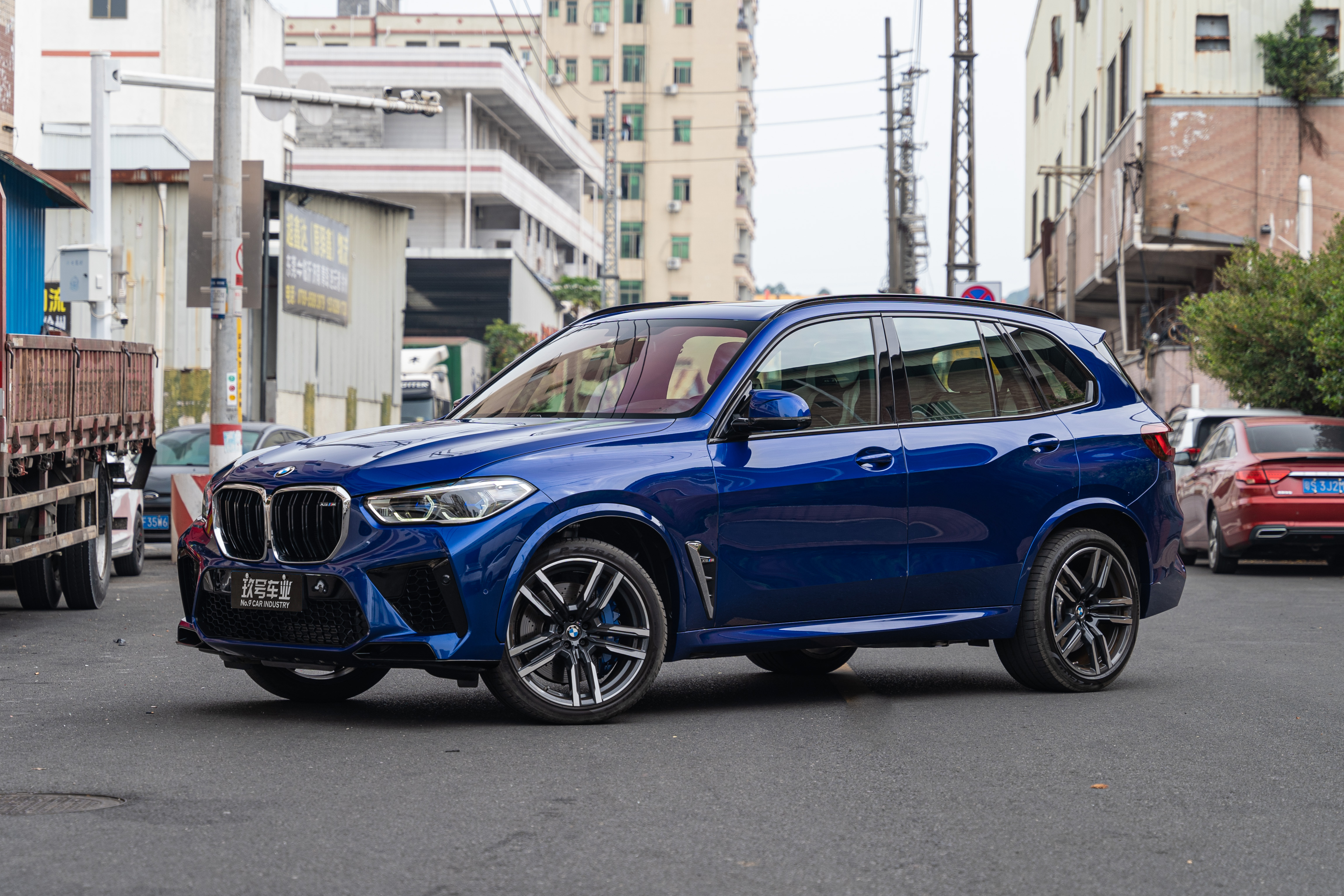 BMW X5 M 2020 immagine di auto #2