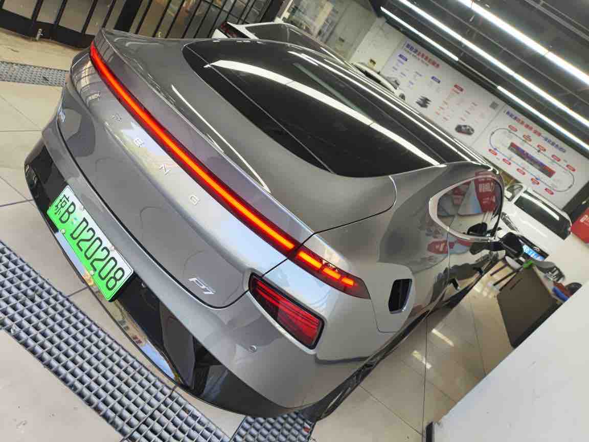 Xpeng P7 2021 изображение автомобиля #2