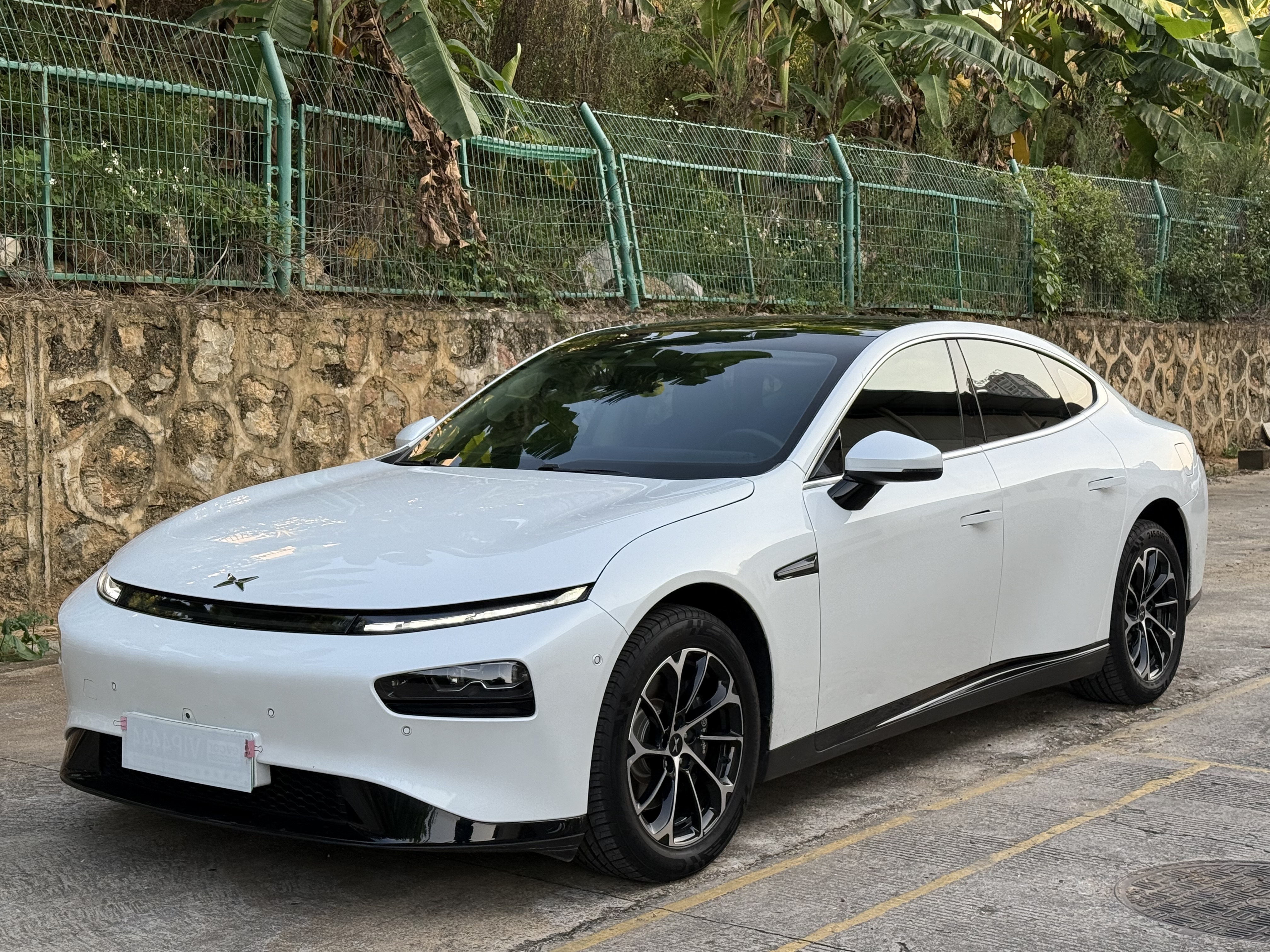 小鹏 小鹏P7 2021 汽车图片 #2