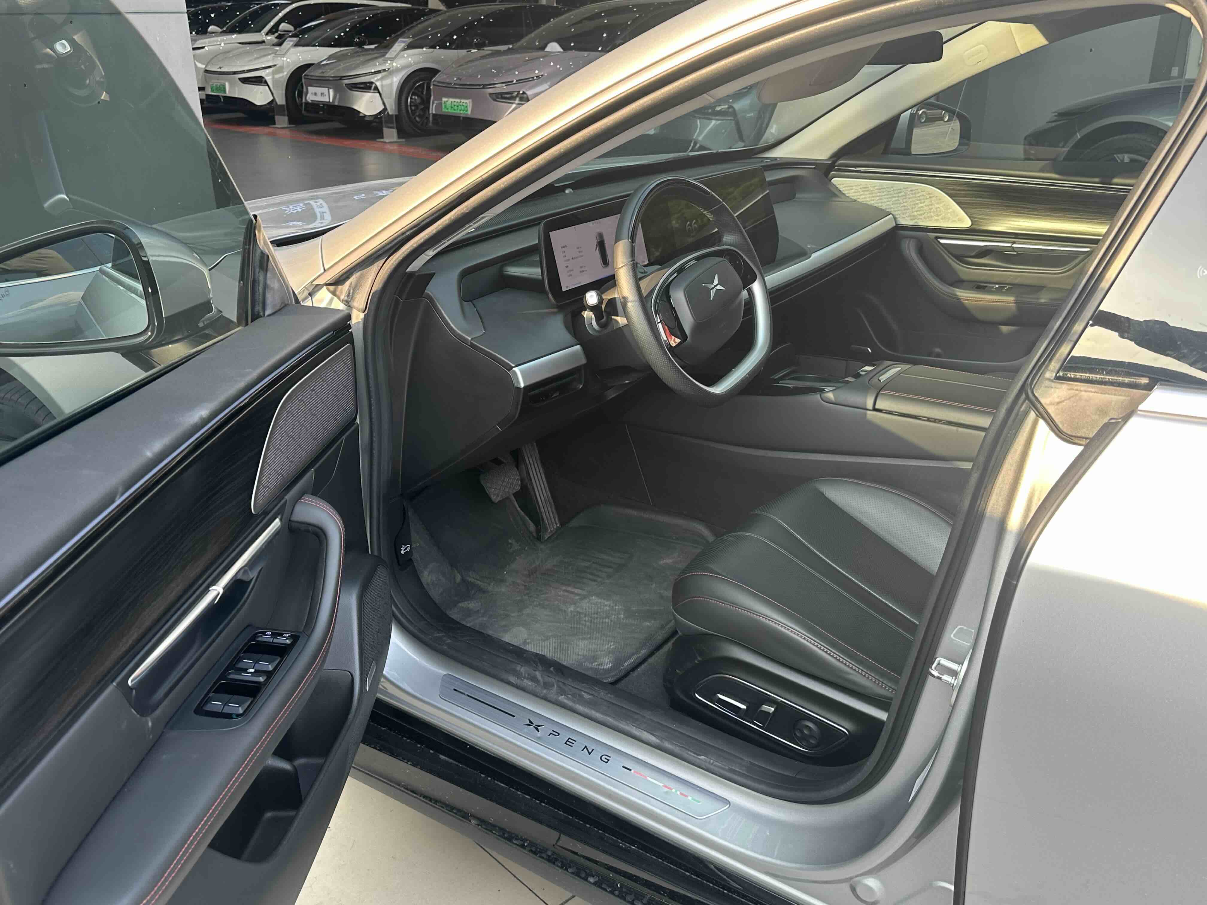 小鹏 小鹏P7 2021 汽车图片 #2