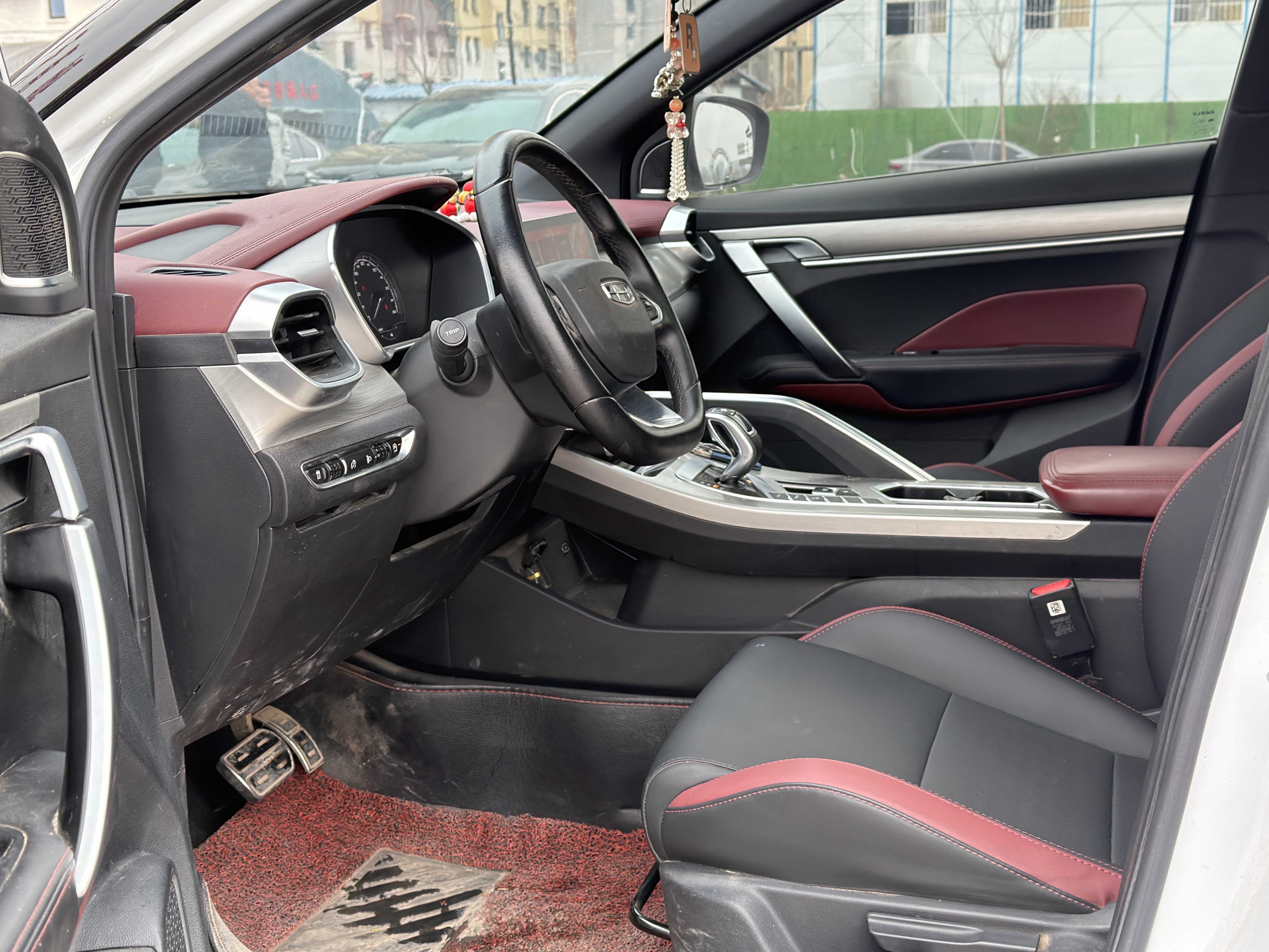 GEELY Coolray 2020 car image #2