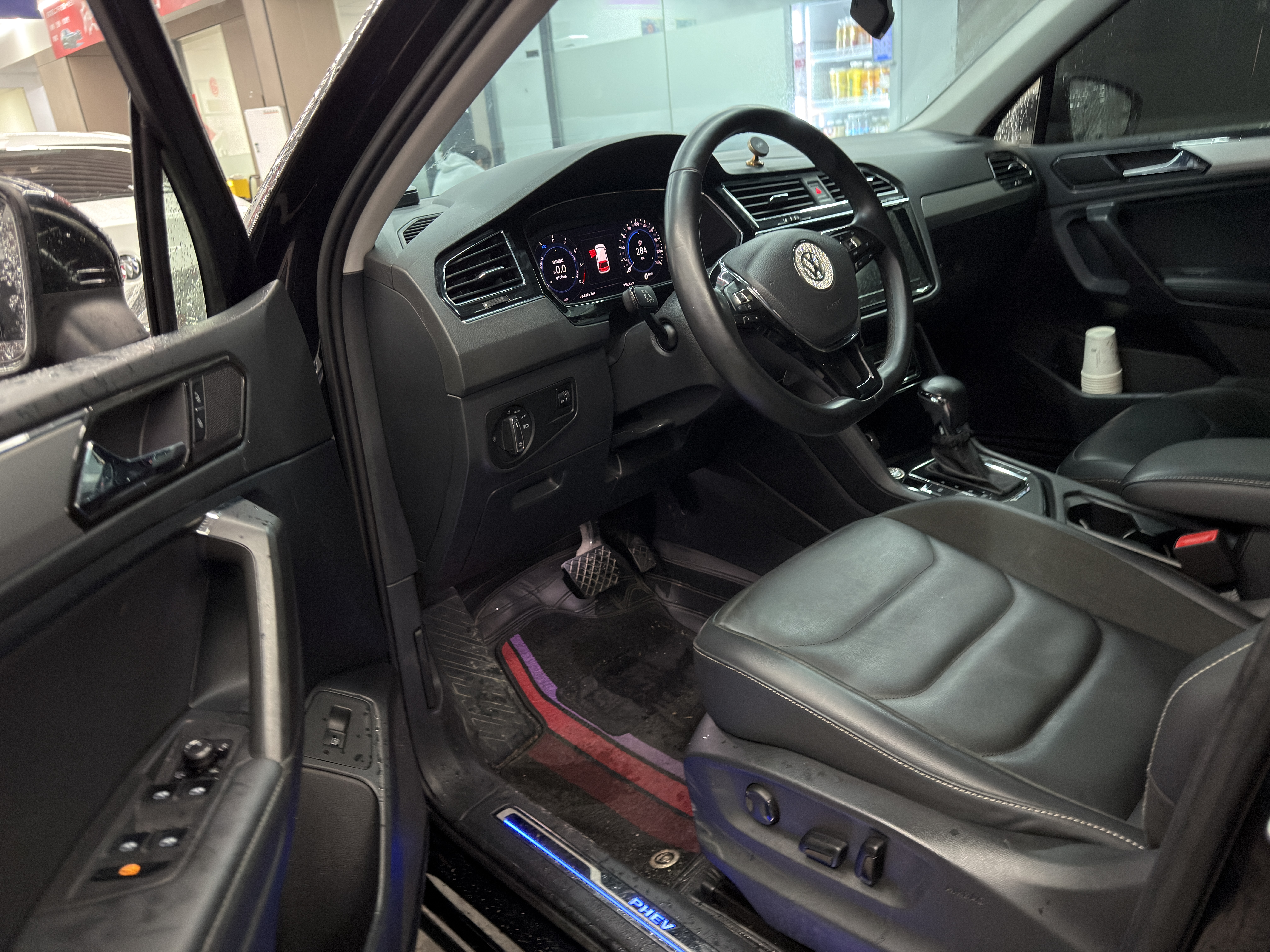 Volkswagen Tiguan L New Energy 2020 изображение автомобиля #2