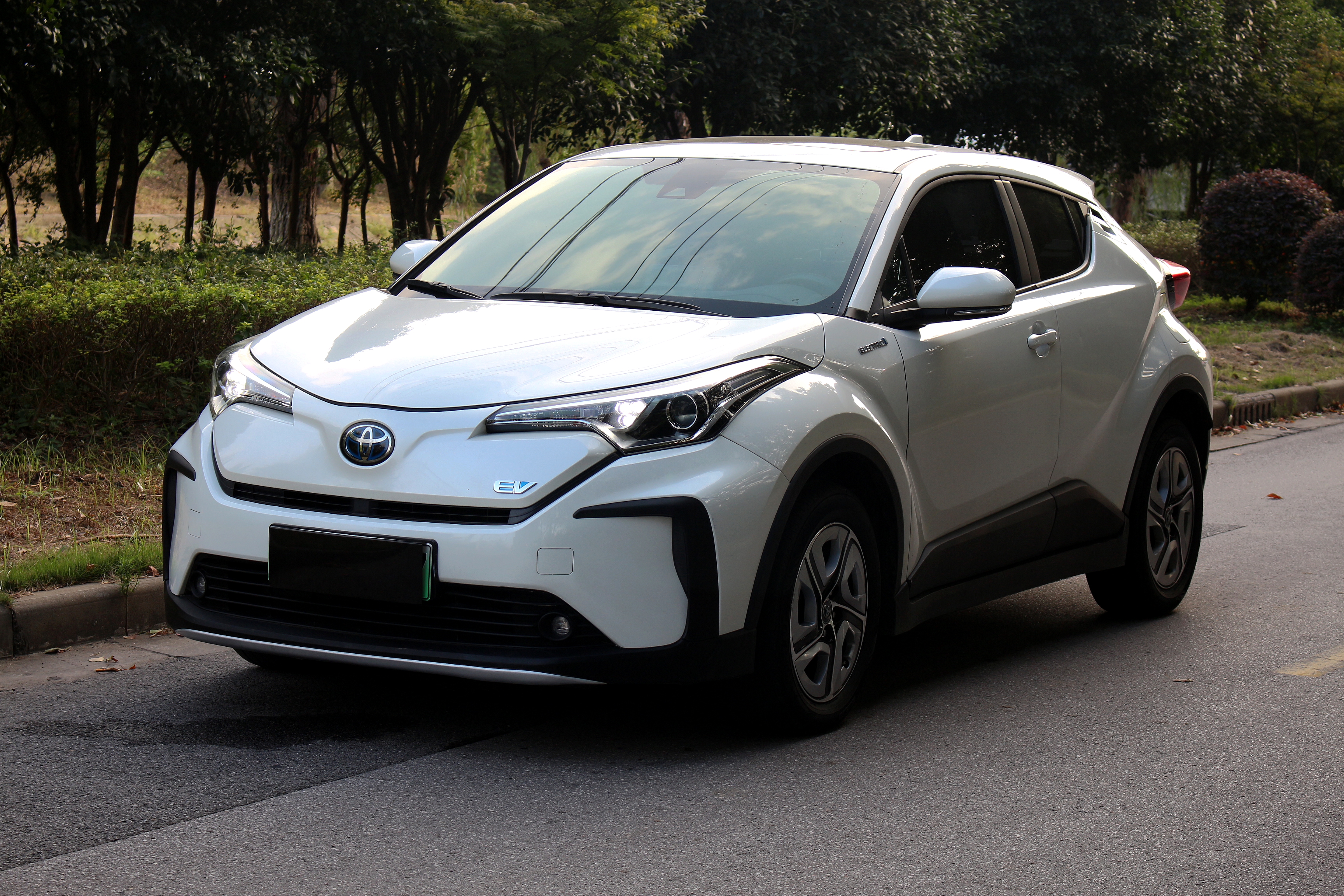 Toyota Izoa E 2021 #2 Toyota Izoa E 2021 imagen de coche #2