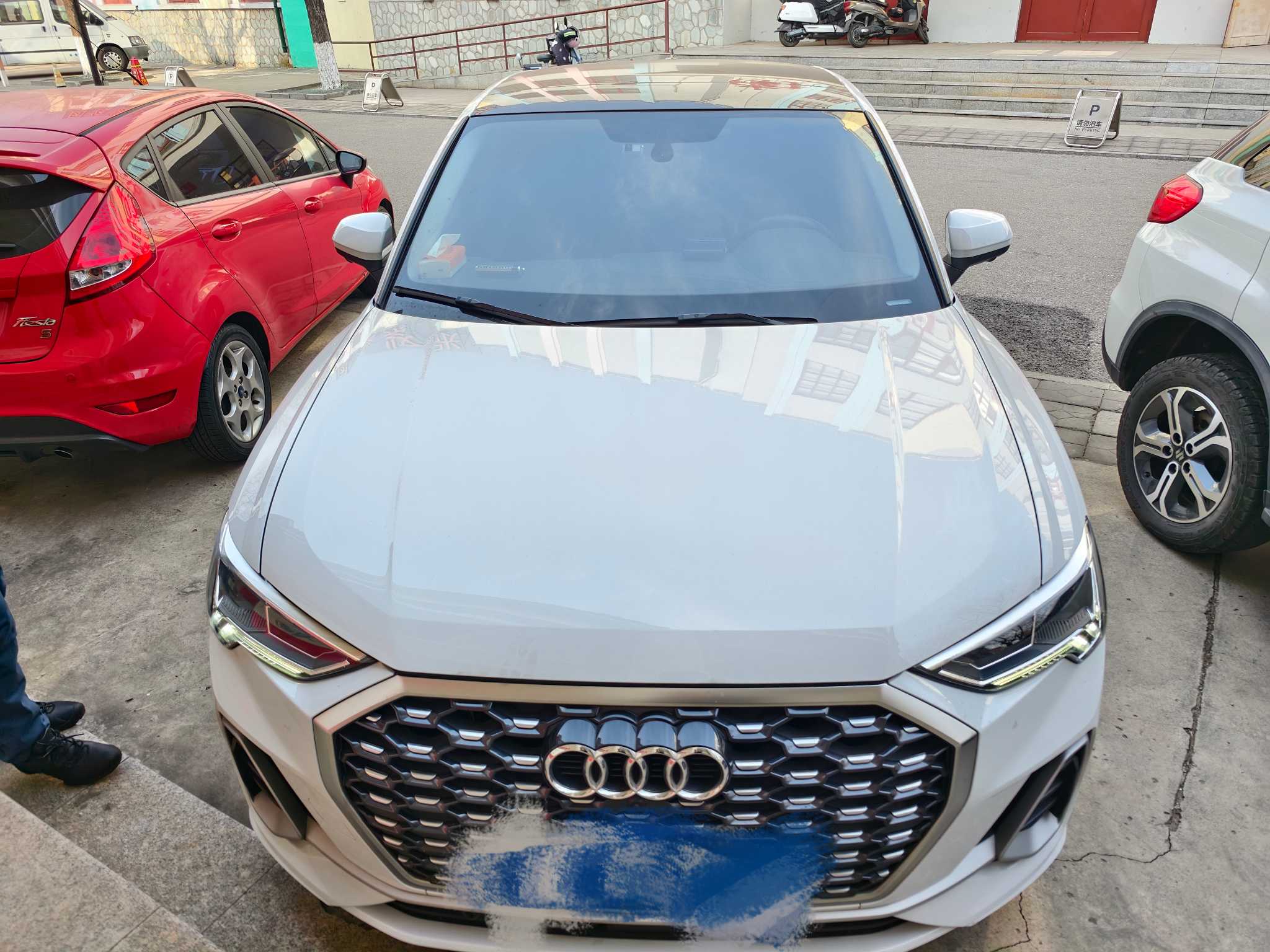 Audi Q3 Sportback 2020 car image #2
