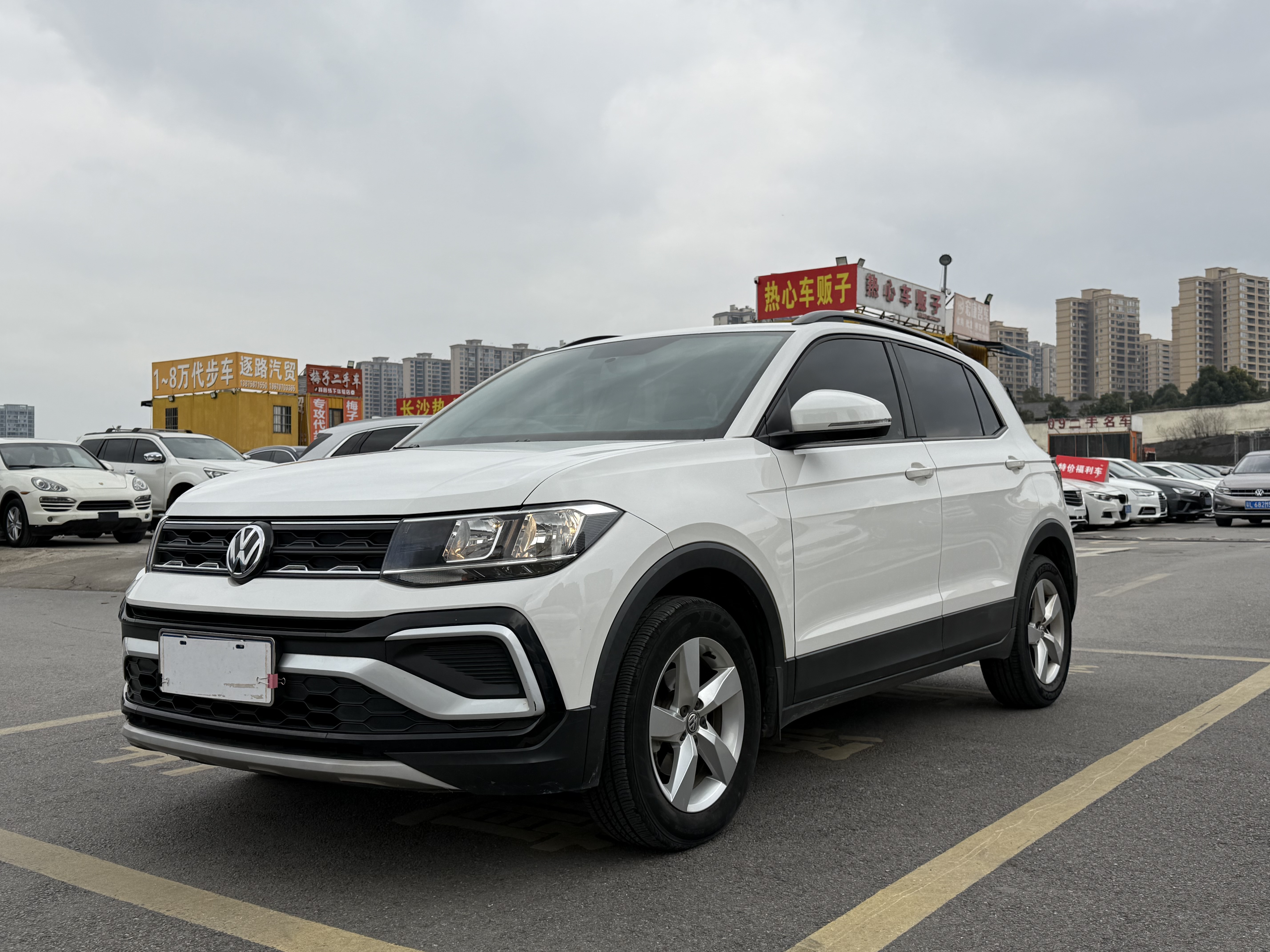 Volkswagen T-Cross 2020 #2 Volkswagen T-Cross 2020 car image #2