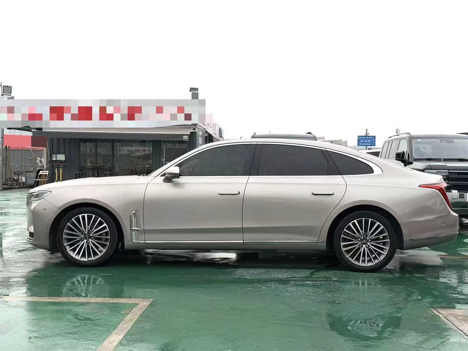 HongQi H9 2020 car image #2