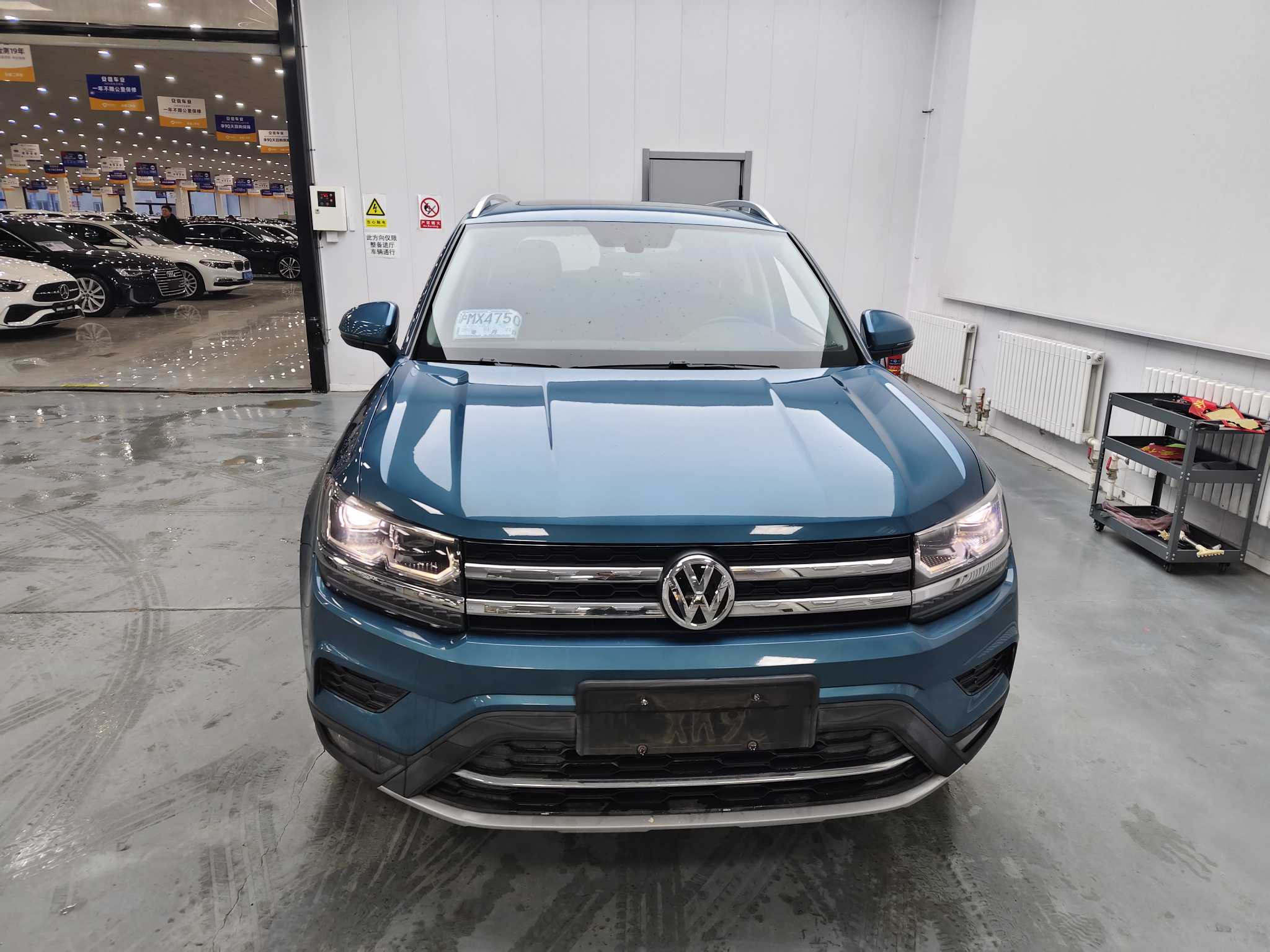 Volkswagen Tharu 2020 car image #2