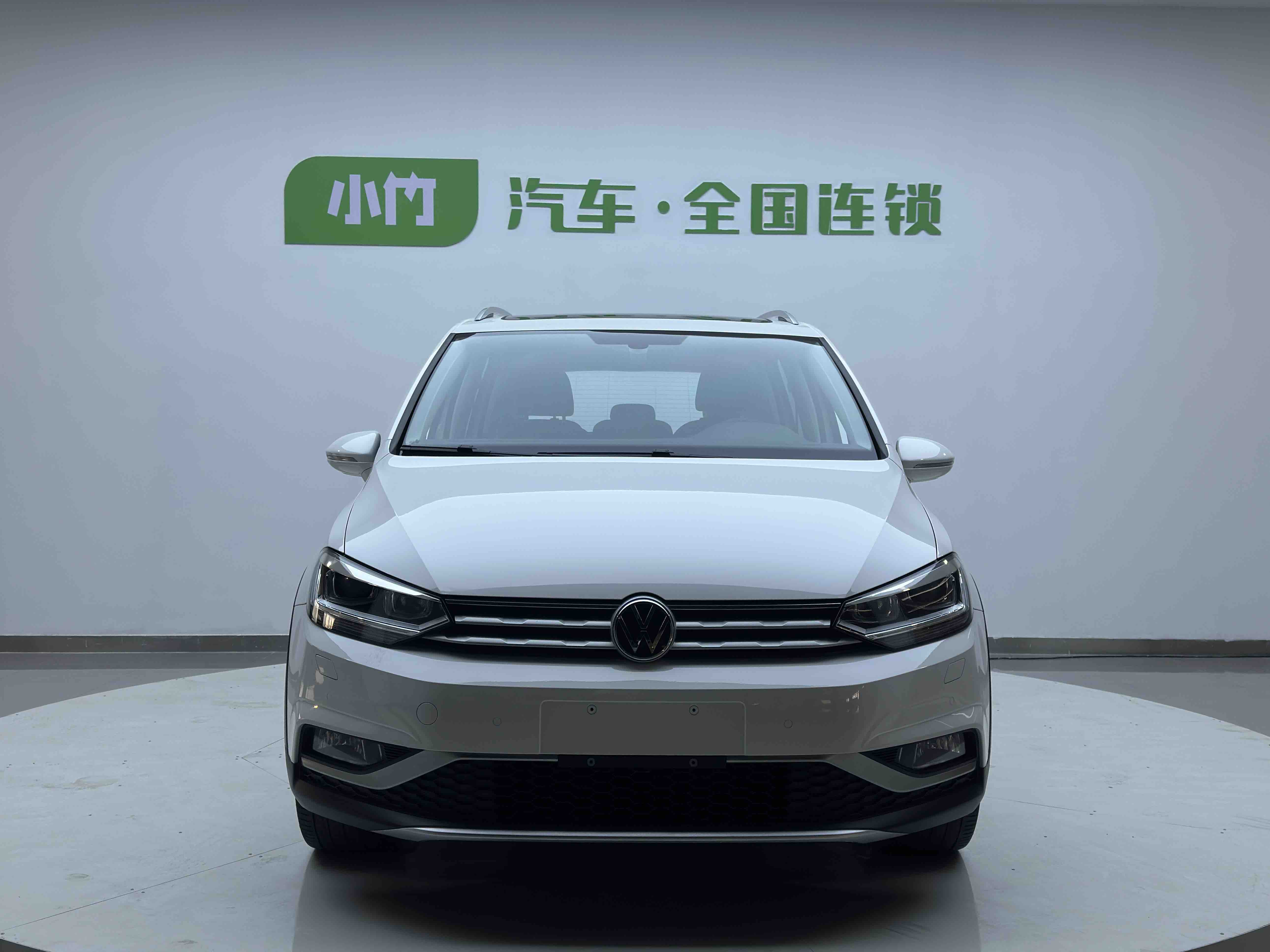 Volkswagen Touran 2022 #2 Volkswagen Touran 2022 car image #2