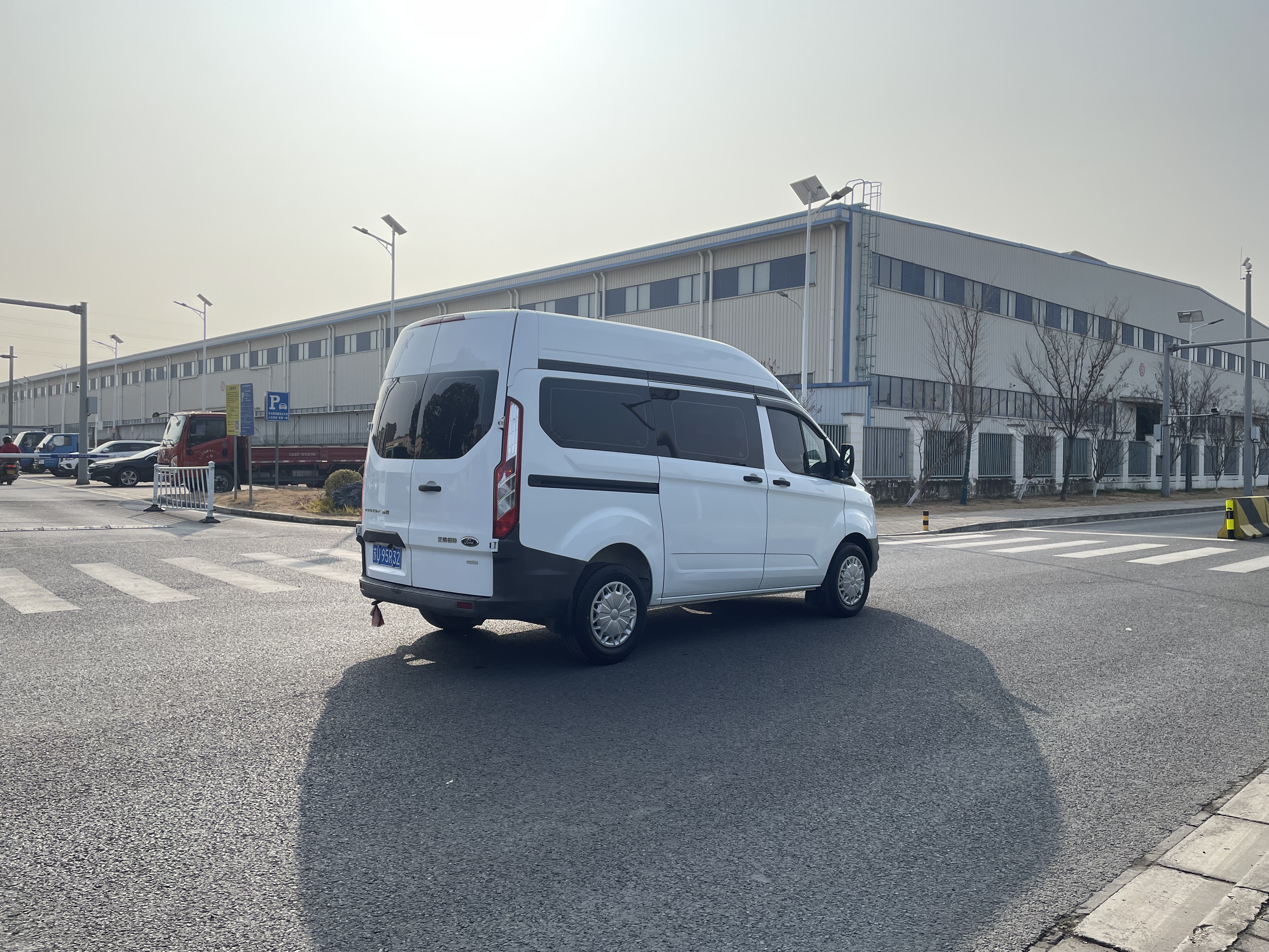 Ford Transit 2020 immagine di auto #2