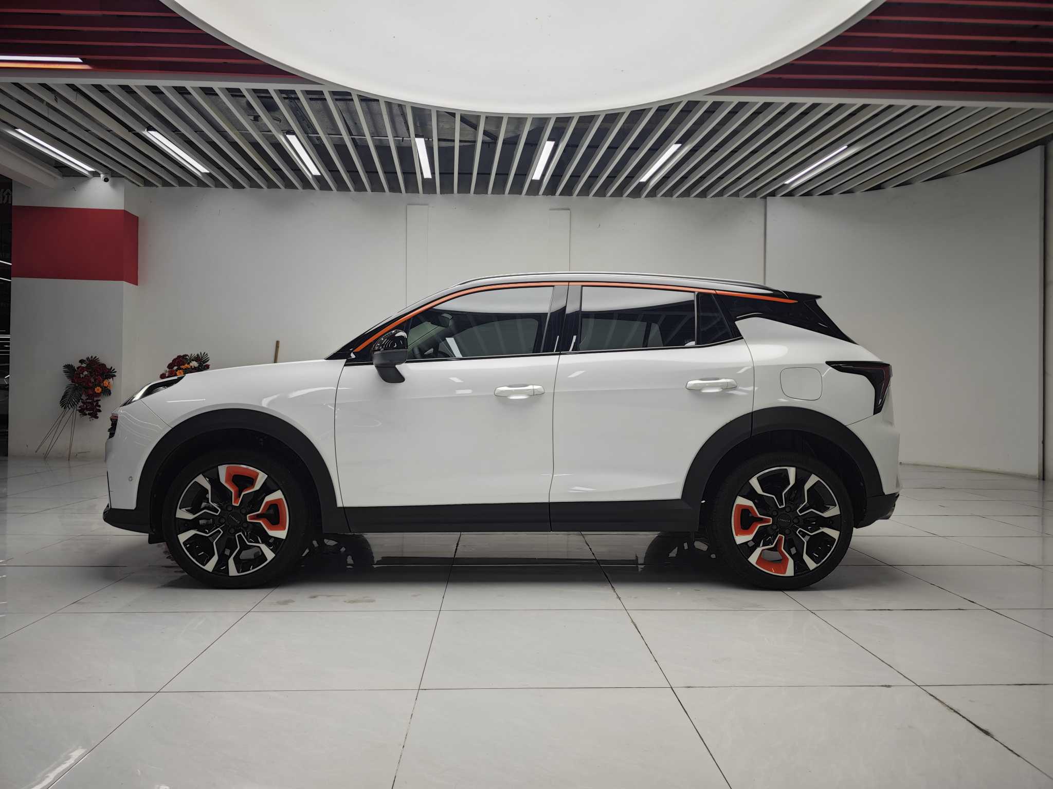 Lynk & Co 06 2021 #2 Lynk & Co 06 2021 car image #2