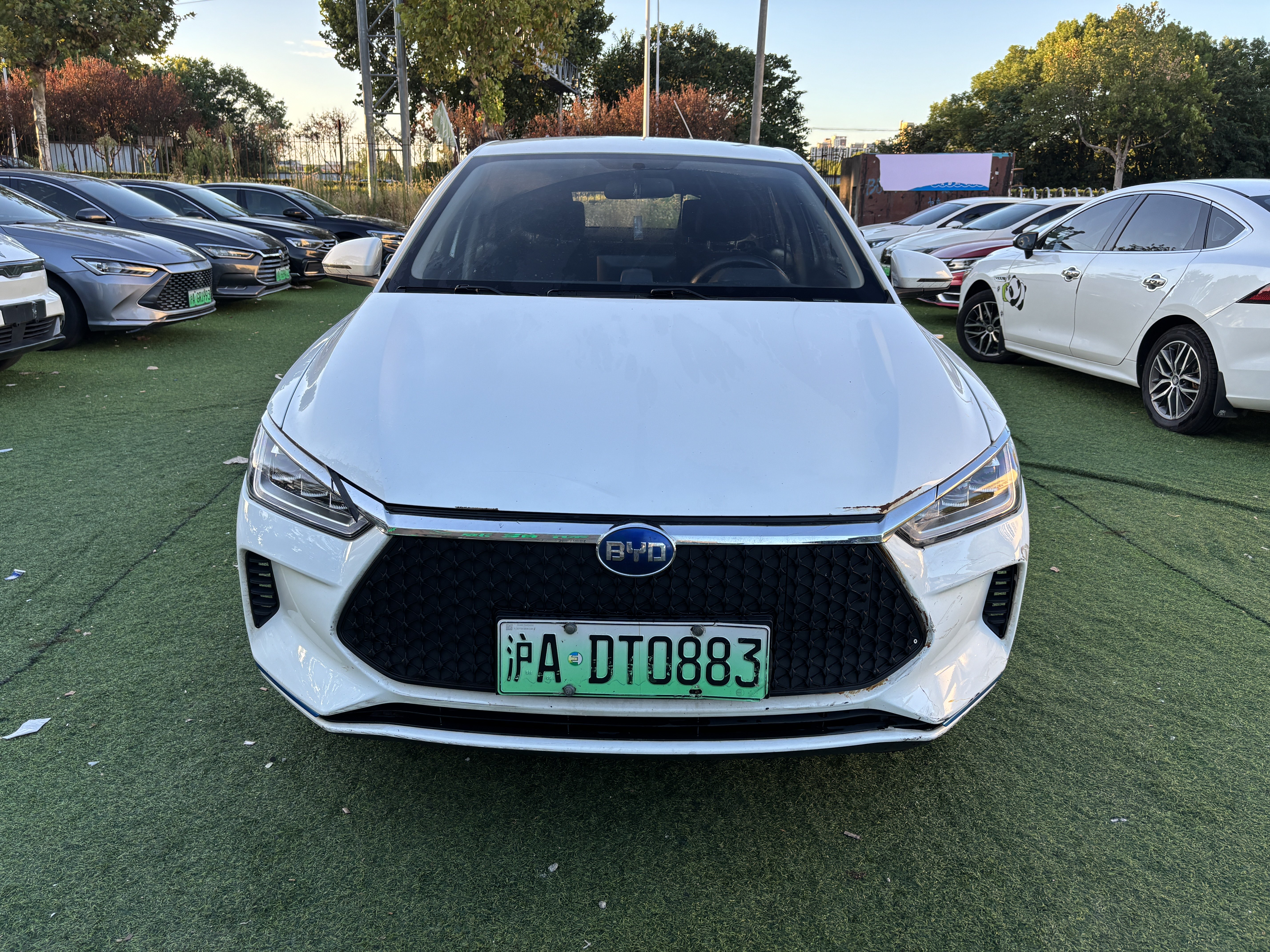 BYD e2 2020 изображение автомобиля #2