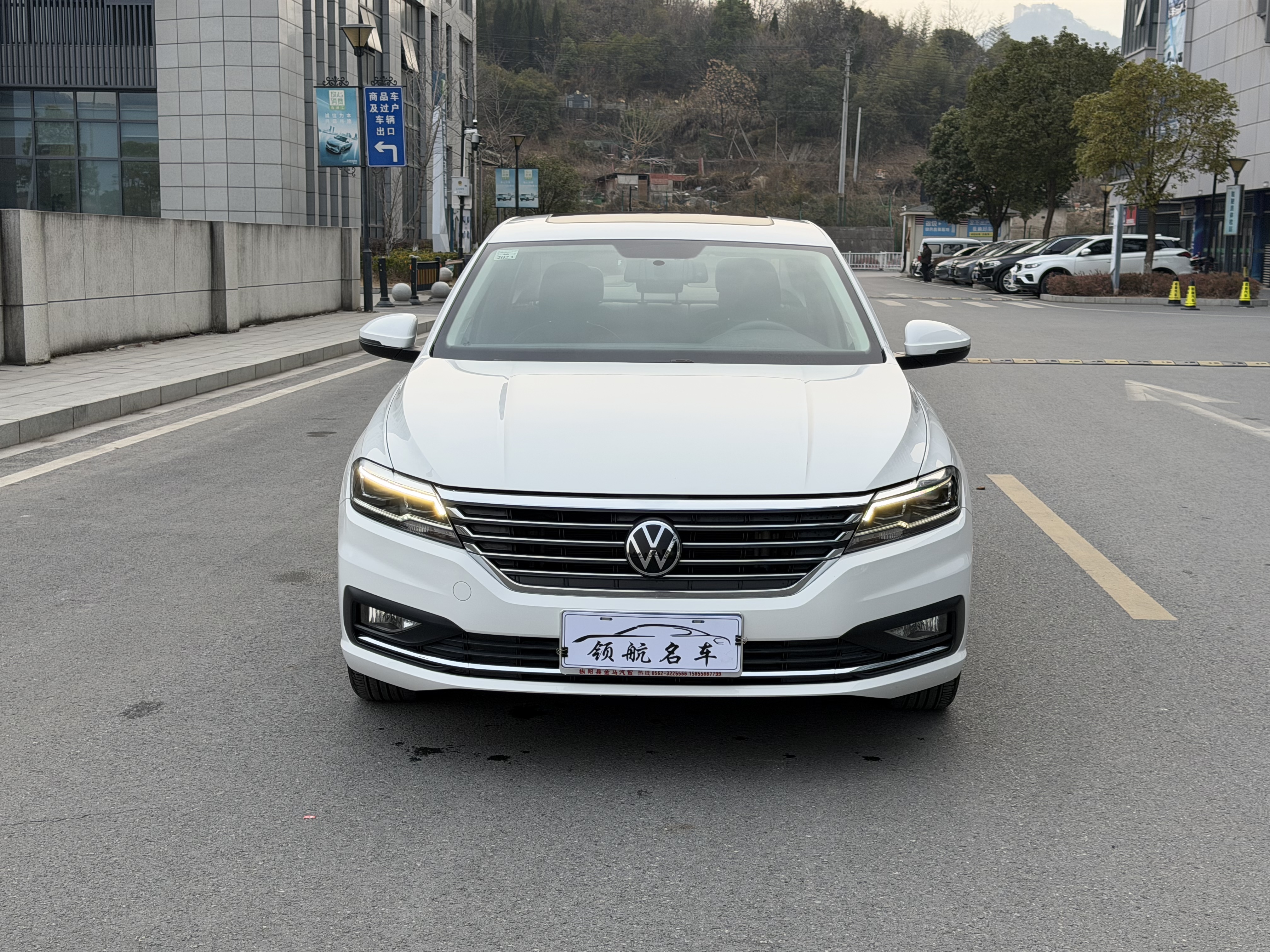 Volkswagen Lavida 2021 car image #2