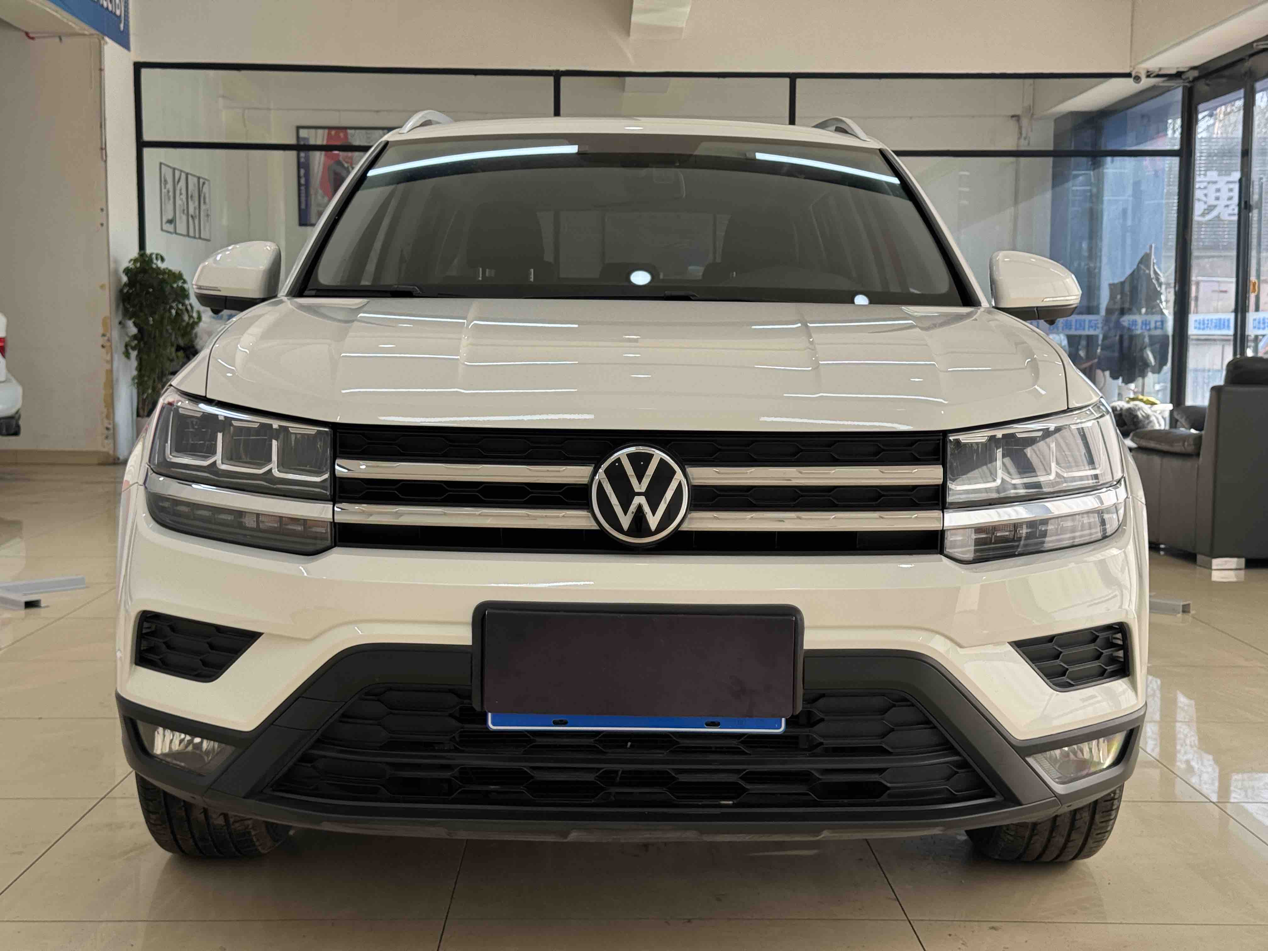 Volkswagen Tharu 2021 car image #2