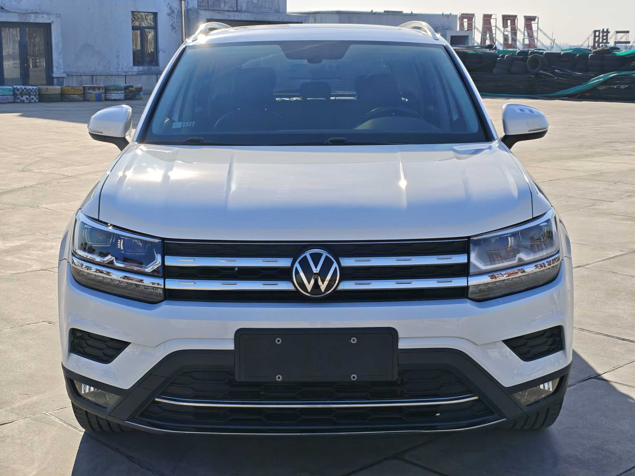 Volkswagen Tharu 2021 car image #2