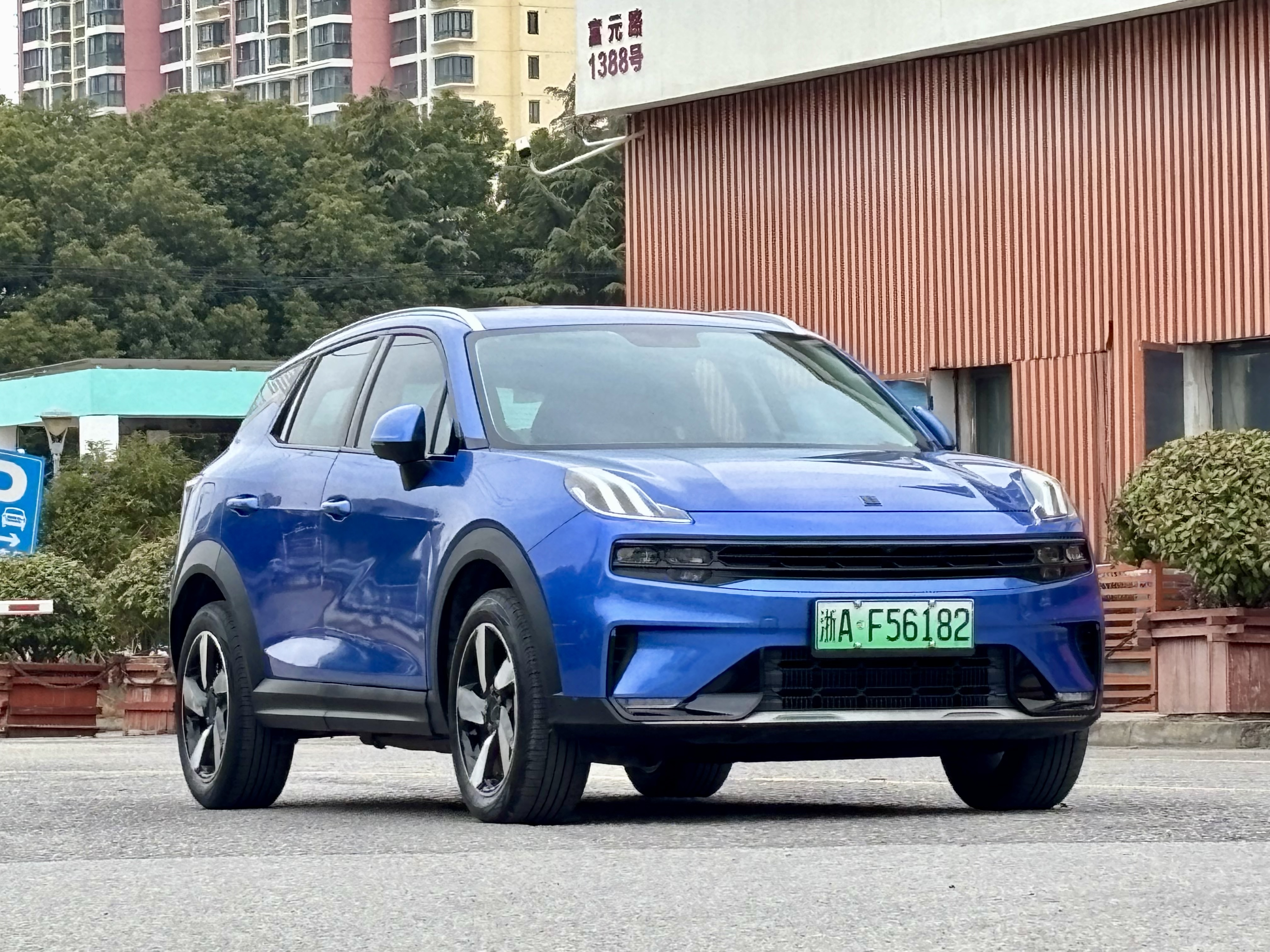 Lynk & Co 06 EM-P 2021 #2 Lynk & Co 06 EM-P 2021 car image #2