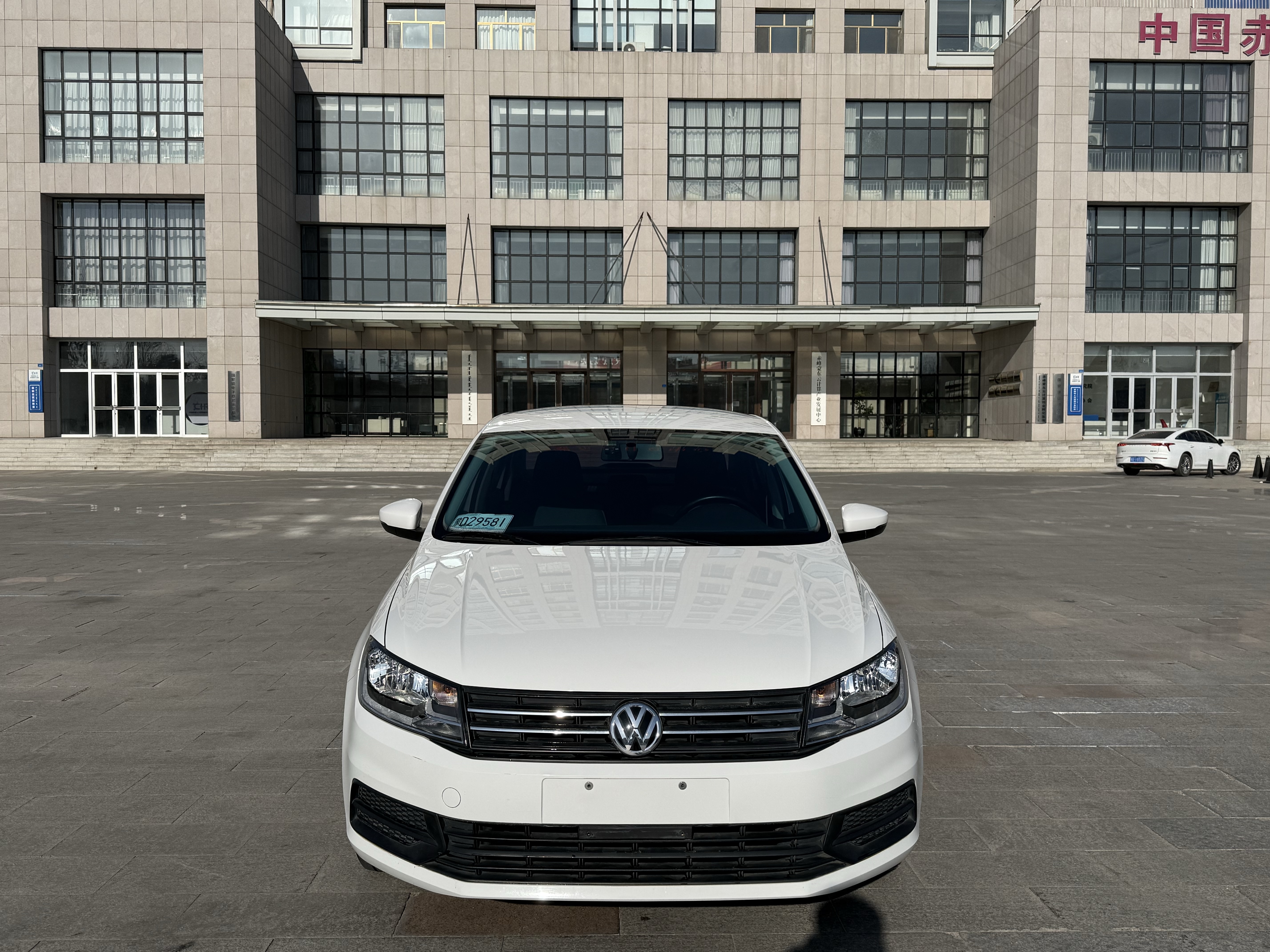 Santana 2021 car image #2
