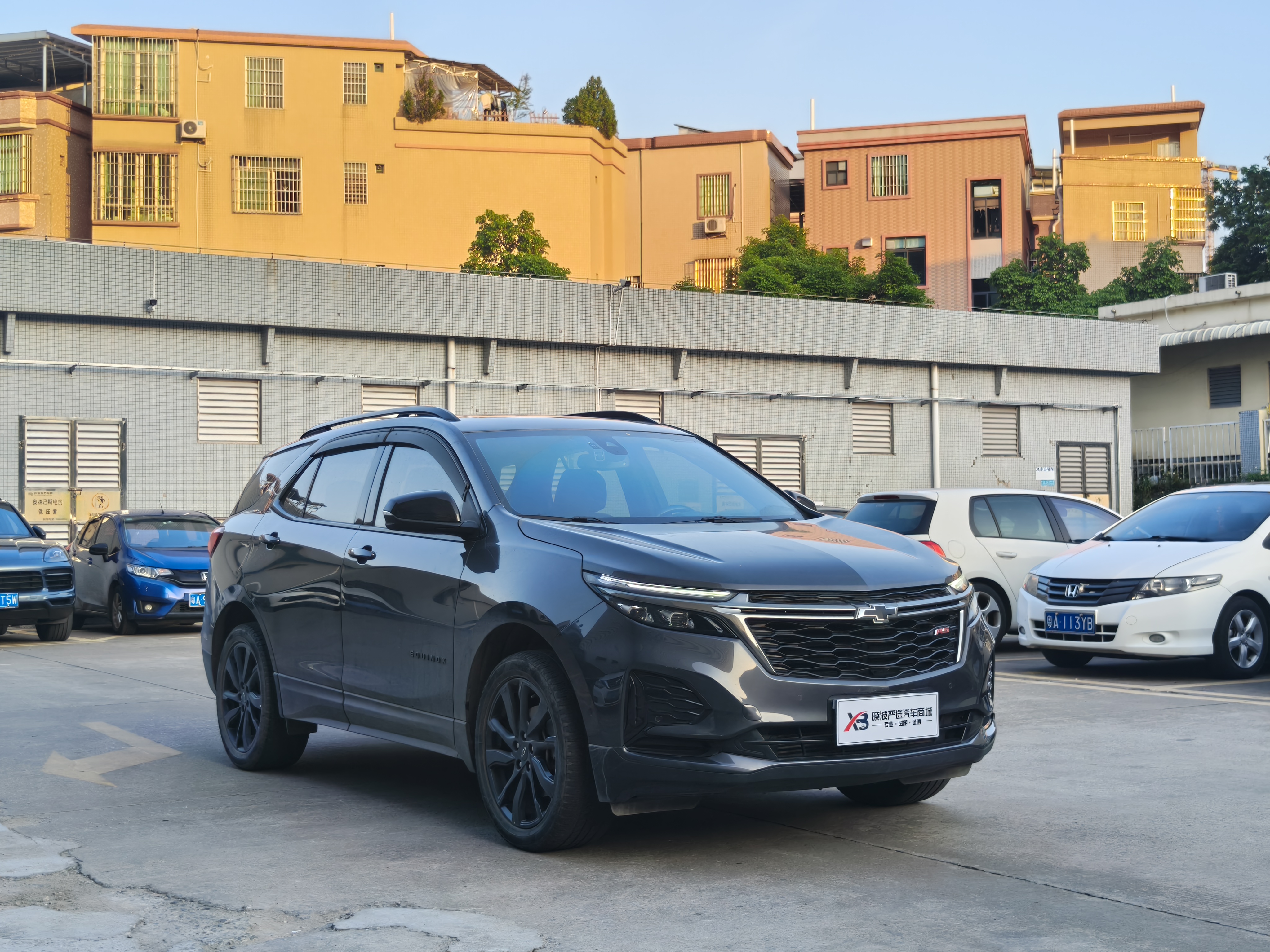 Chevrolet Equinox 2021 car image #2