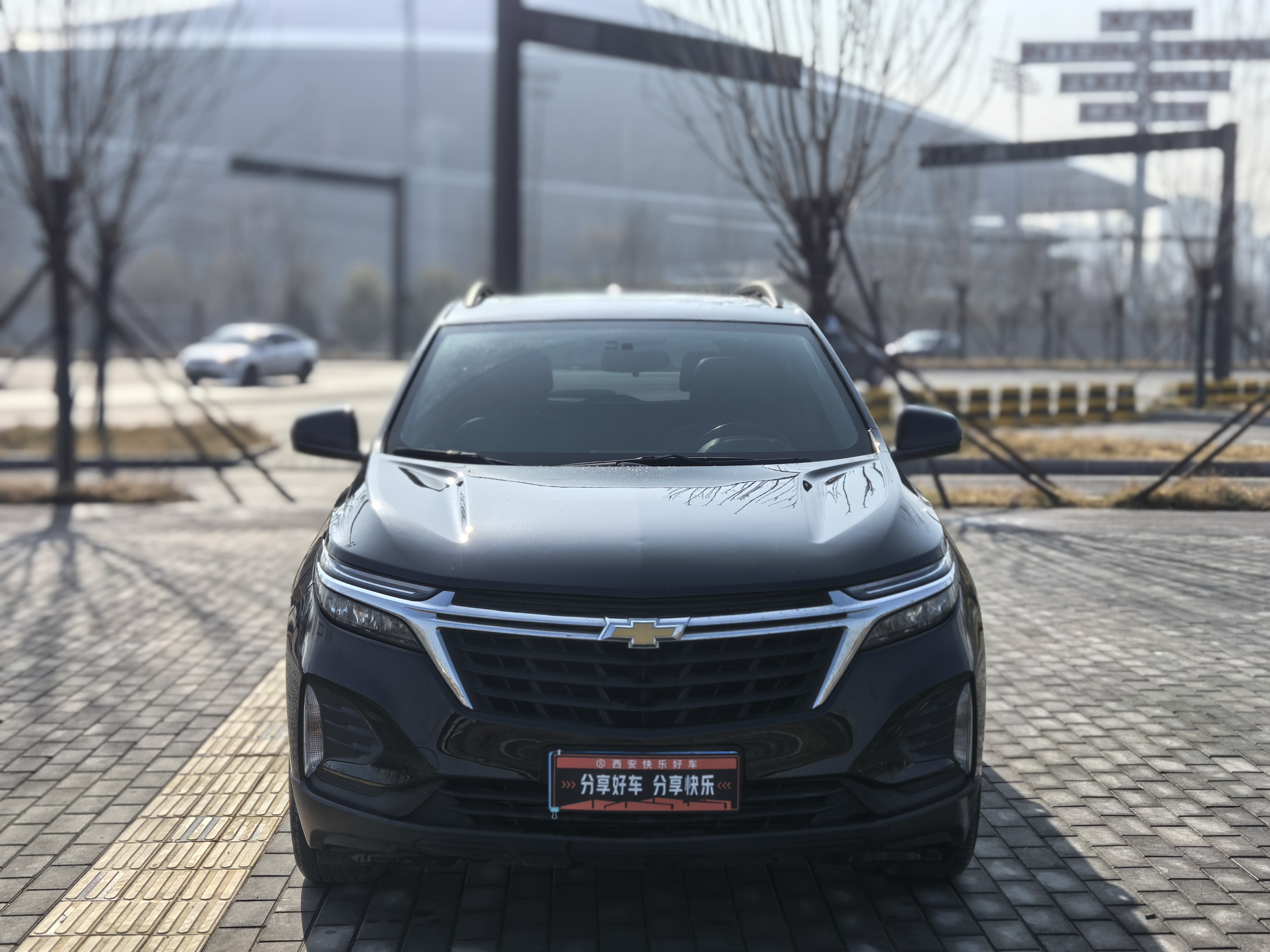 Chevrolet Equinox 2021 car image #2