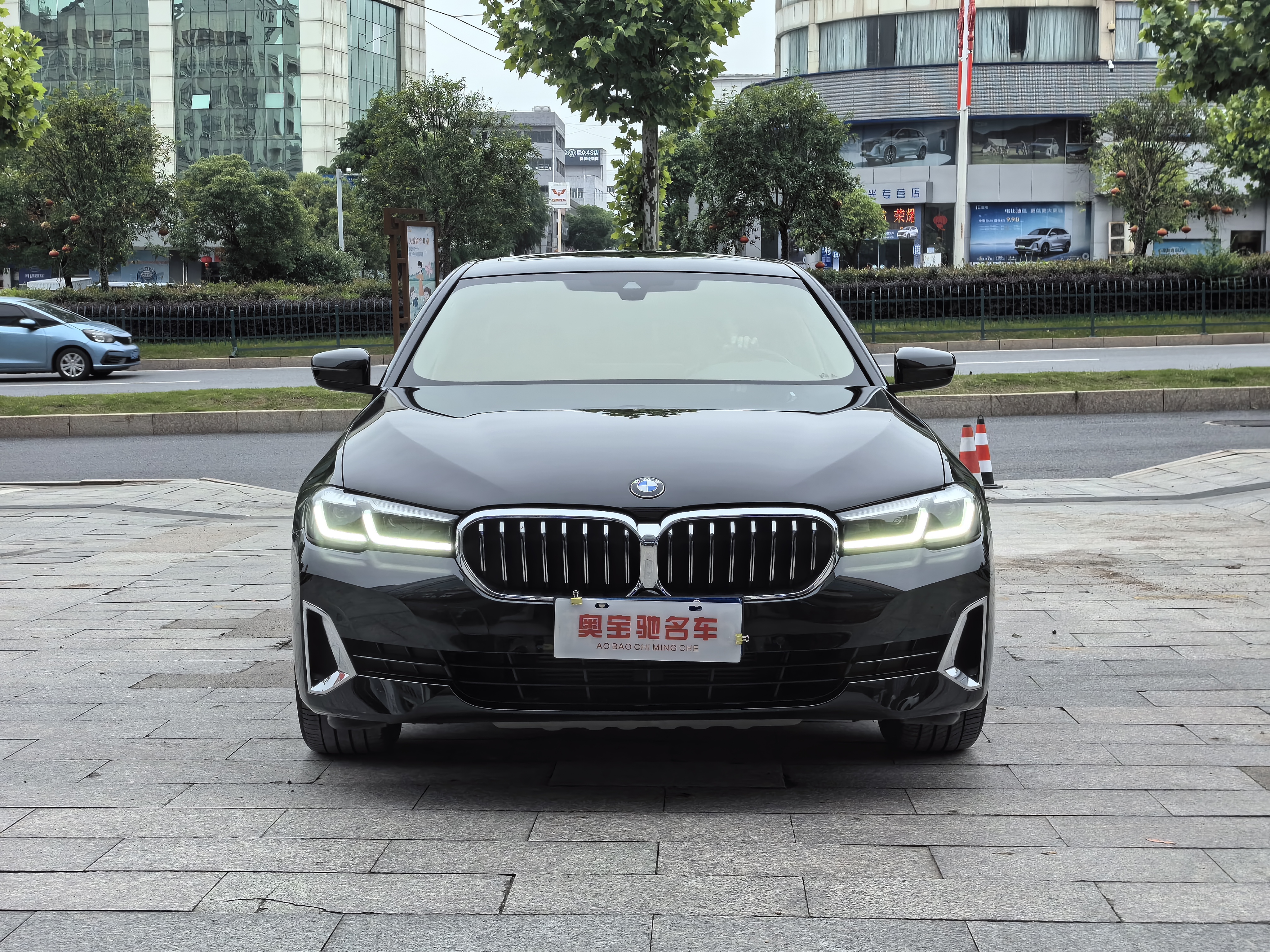 BMW 5 Series 2021 #2 BMW 5 Series 2021 car image #2