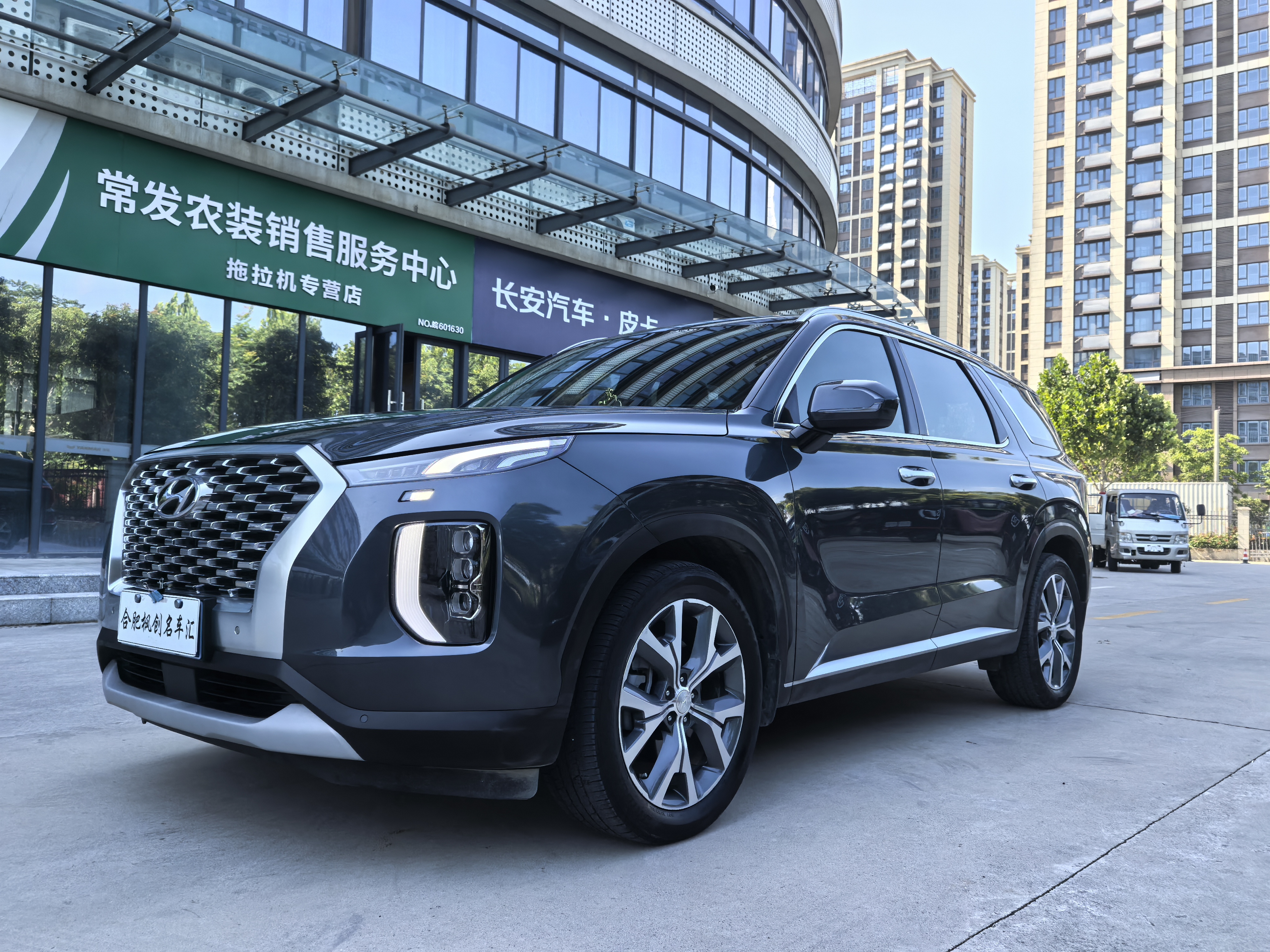 Hyundai Palisade 2021 car image #2